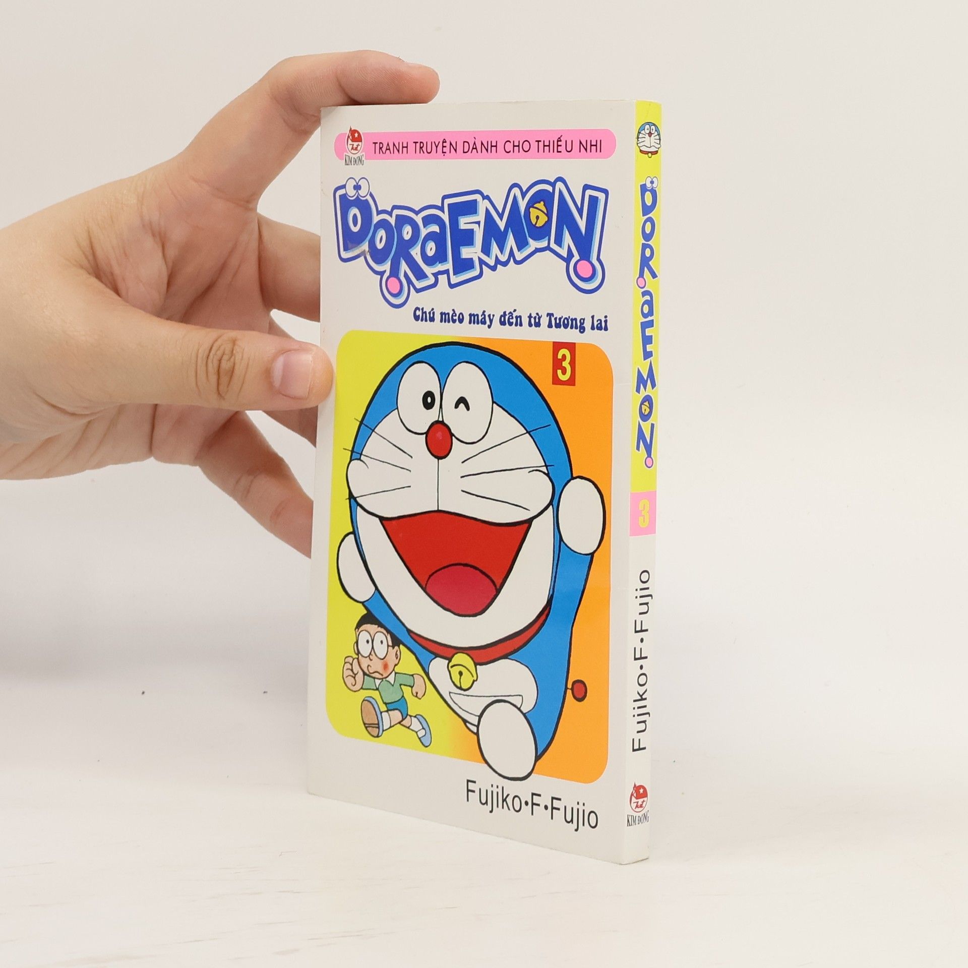 Fujiko F. Fujio Doraemon 3. Chú mèo máy đến từ tương lai