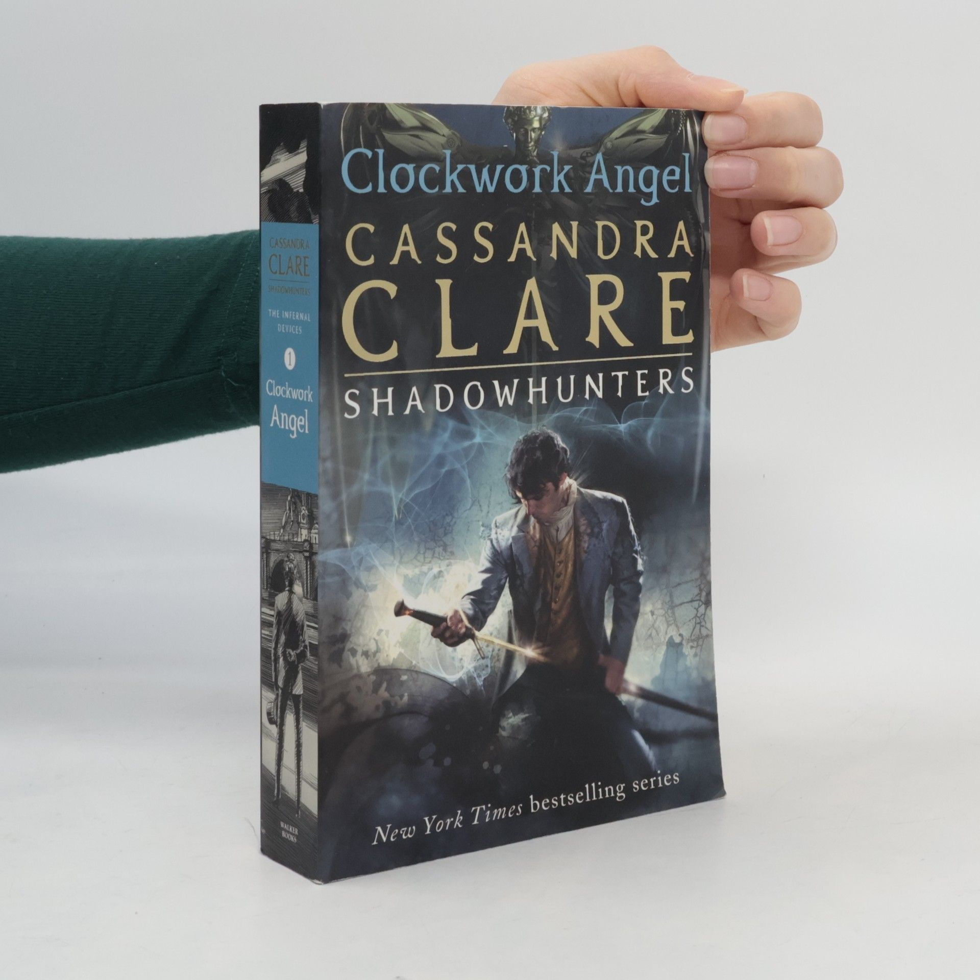Cassandra Clare The infernal devices, book one. Clockwork angel
