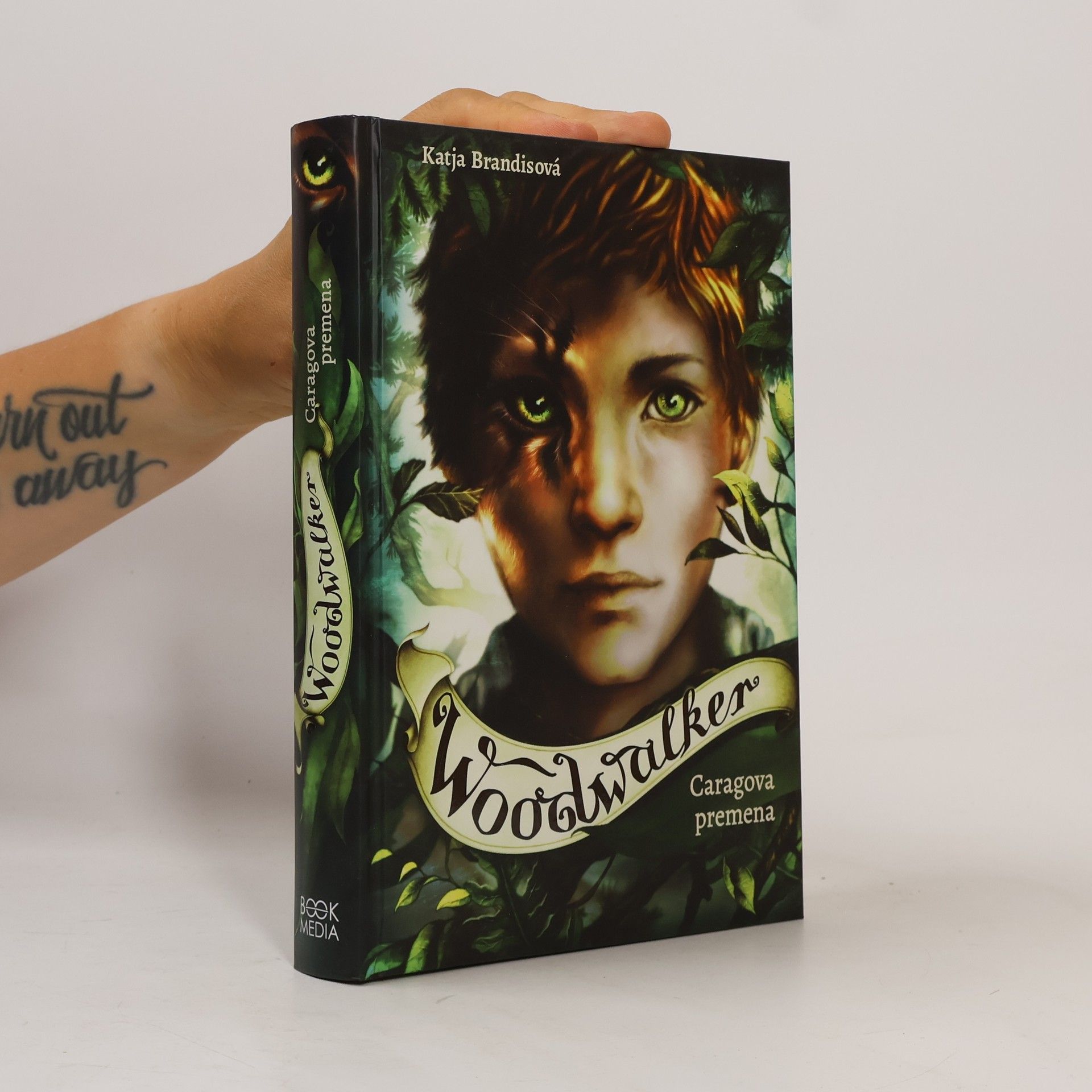 Katja Brandisová Woodwalker Caragova premena