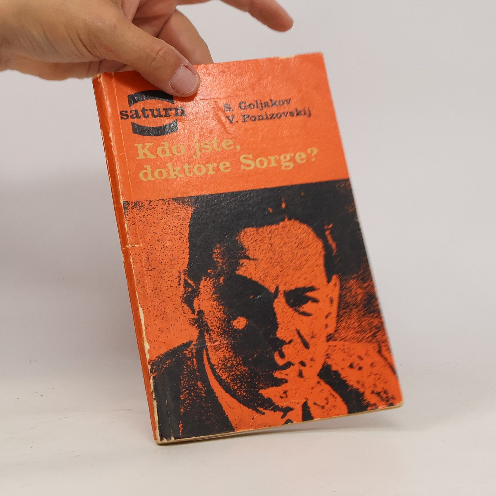 Kdo jste, doktore Sorge?