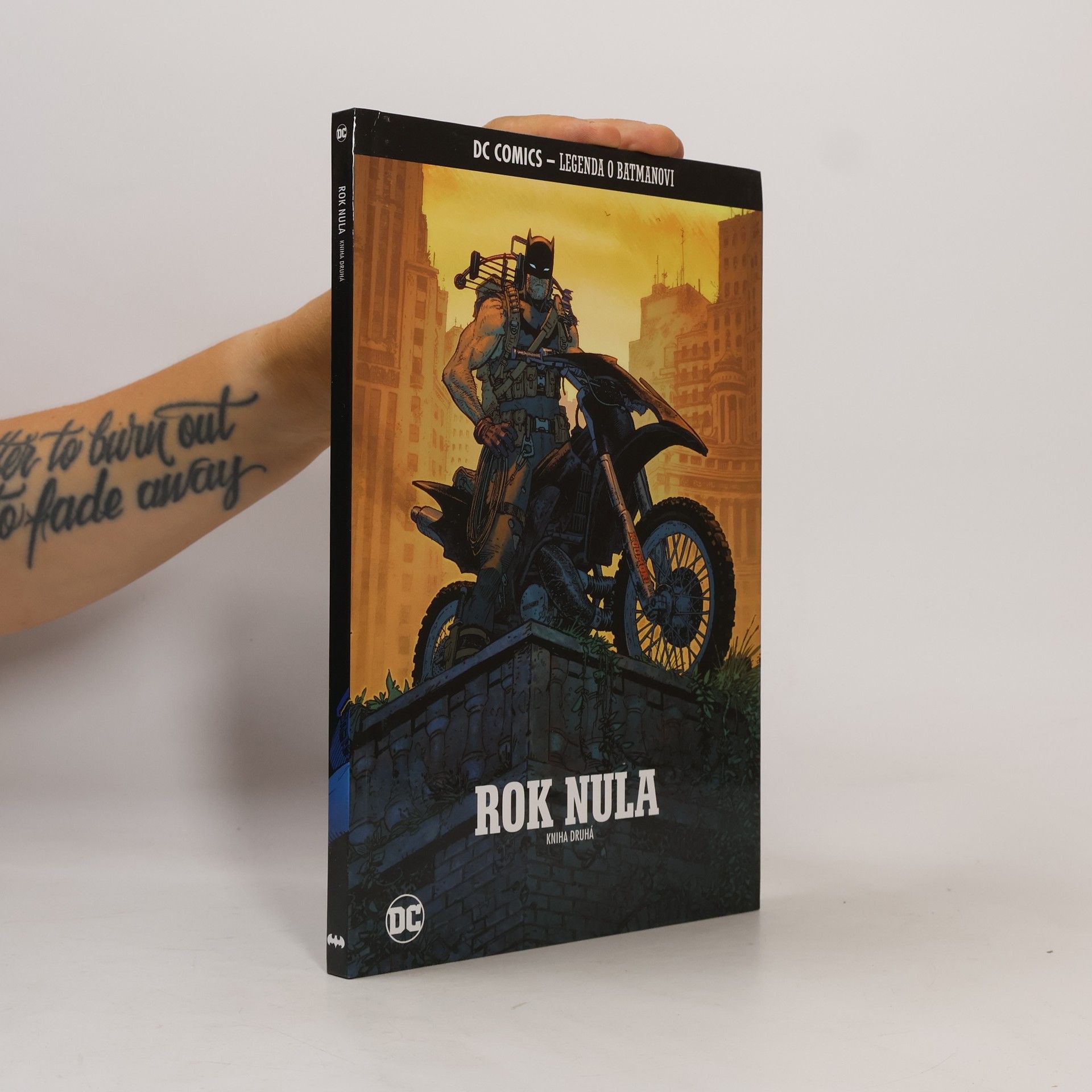 DC Comics  Rok nula - kniha druhá