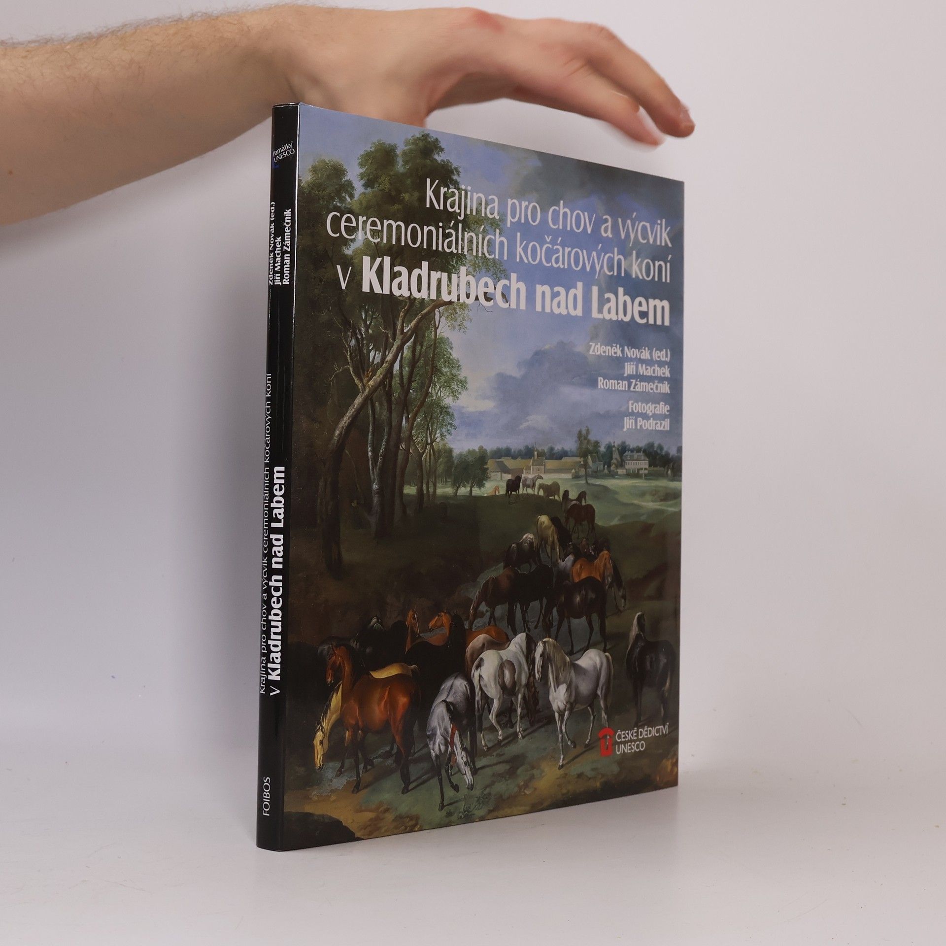 Autorenkollektiv Krajina pro chov a výcvik ceremoniálních kočárových koní v Kladrubech nad Labem