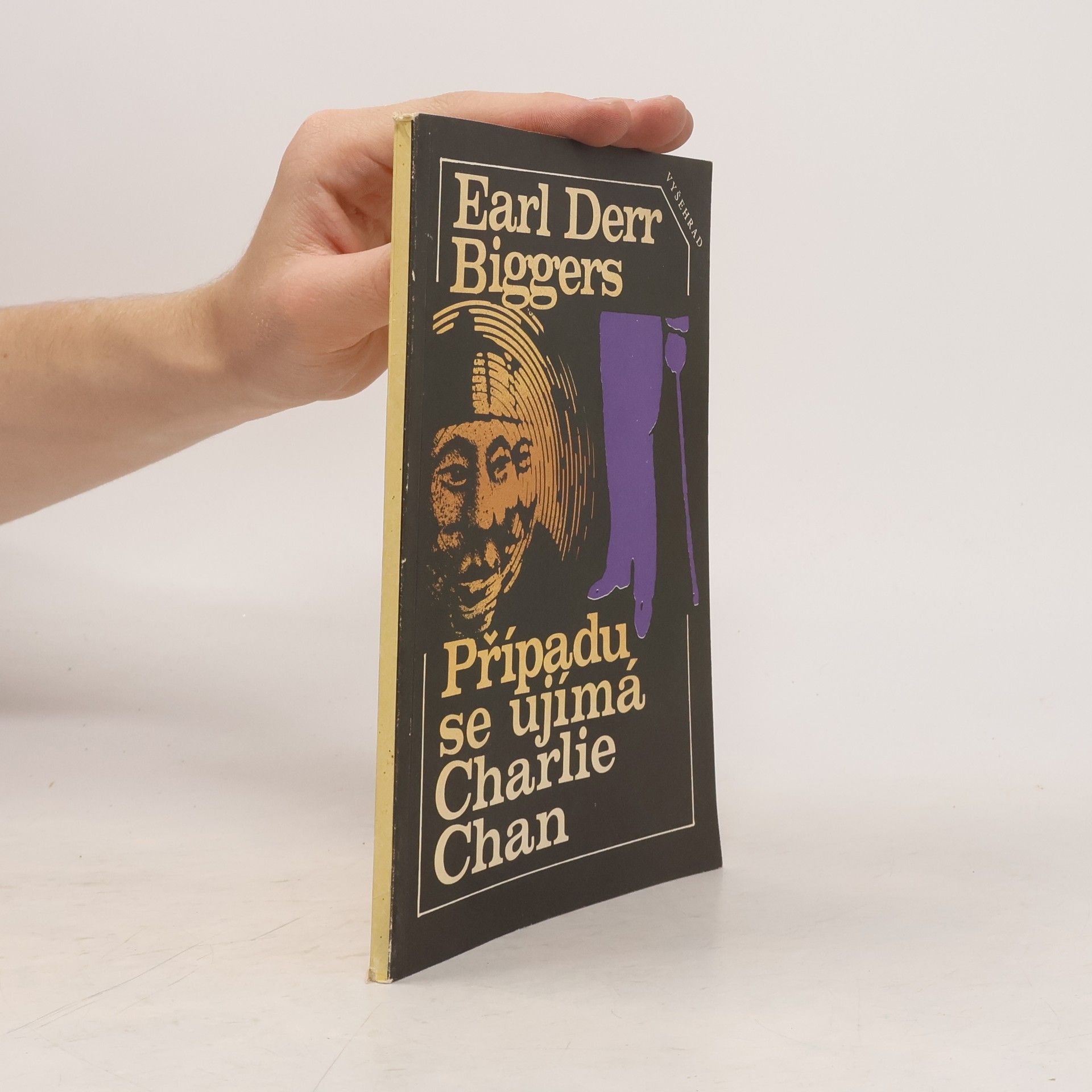 Případu se ujímá Charlie Chan