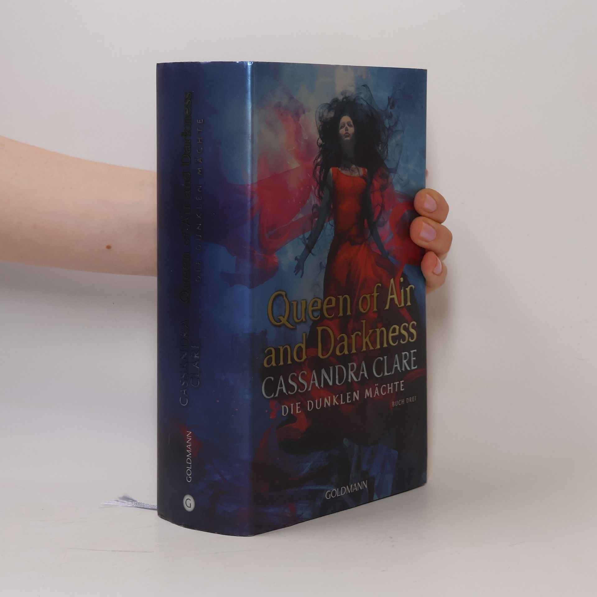 Cassandra Clare Queen of air and darkness