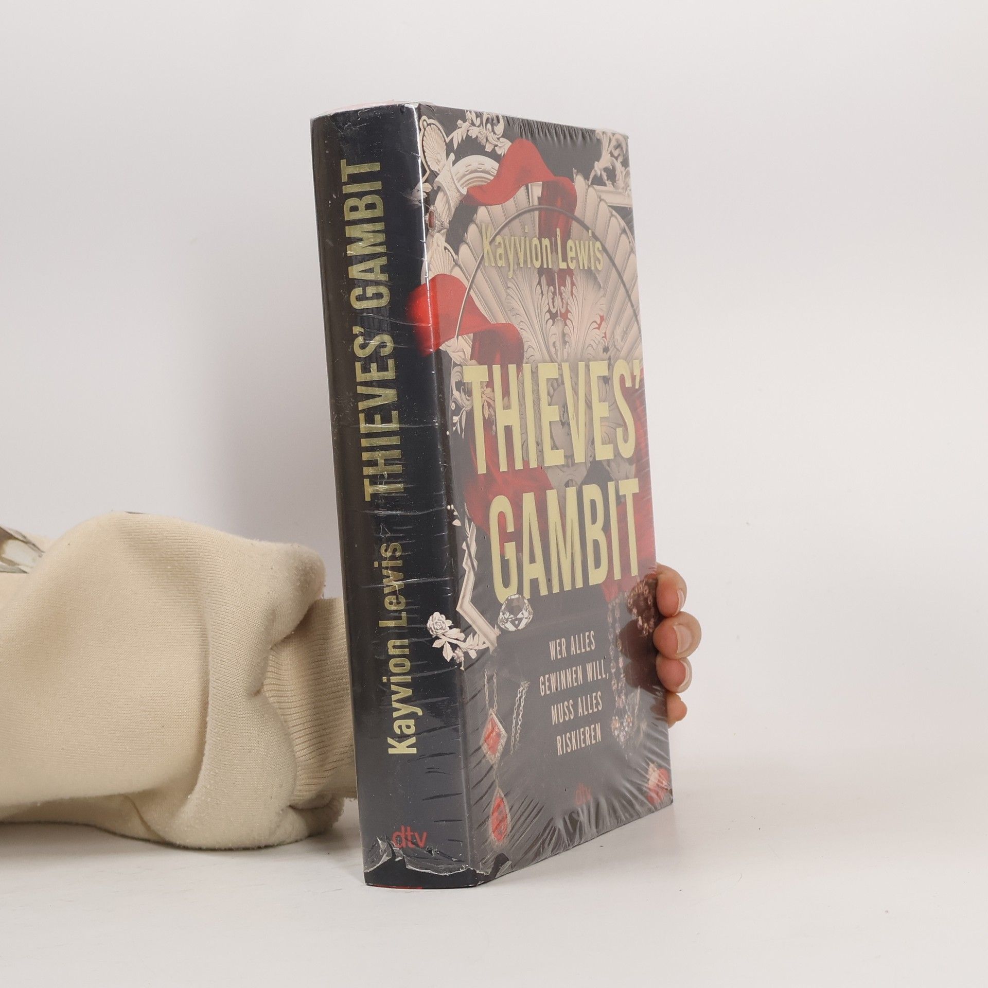 Kayvion Lewis Thieves' Gambit