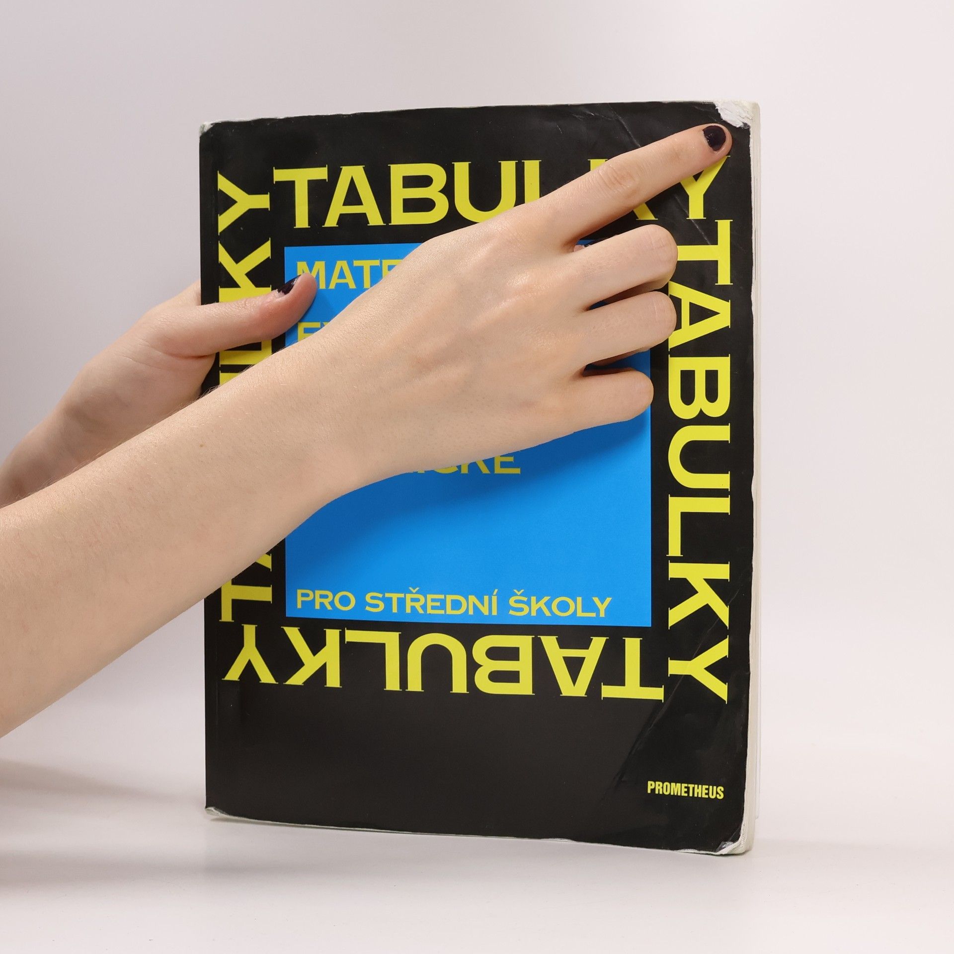 Jiří Mikulčák Matematické, fyzikální a chemické tabulky pro střední školy