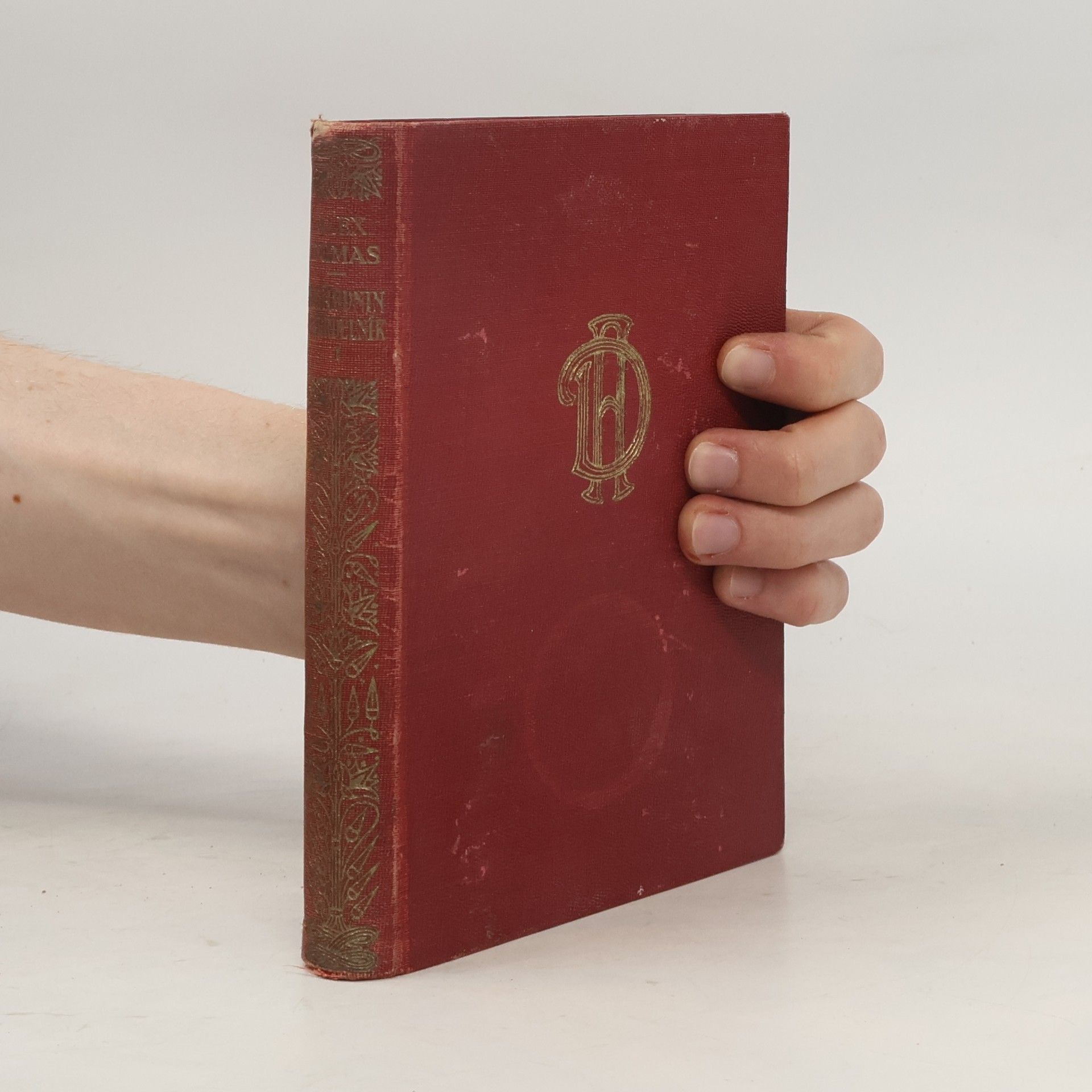 Alexandre Dumas der Ältere Paměti lékařovy. Královnin náhrdelník I.