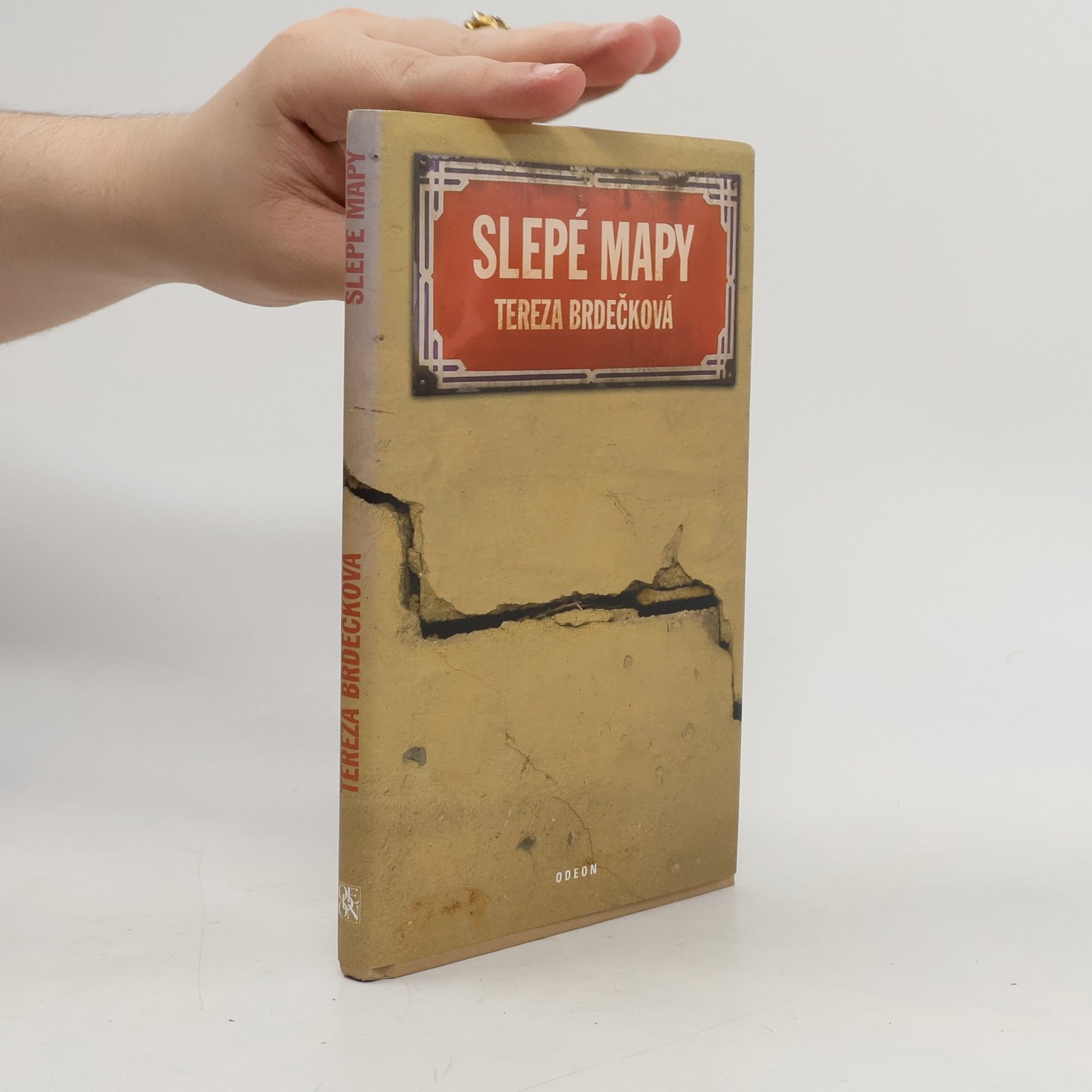 Tereza Brdečková Slepé mapy