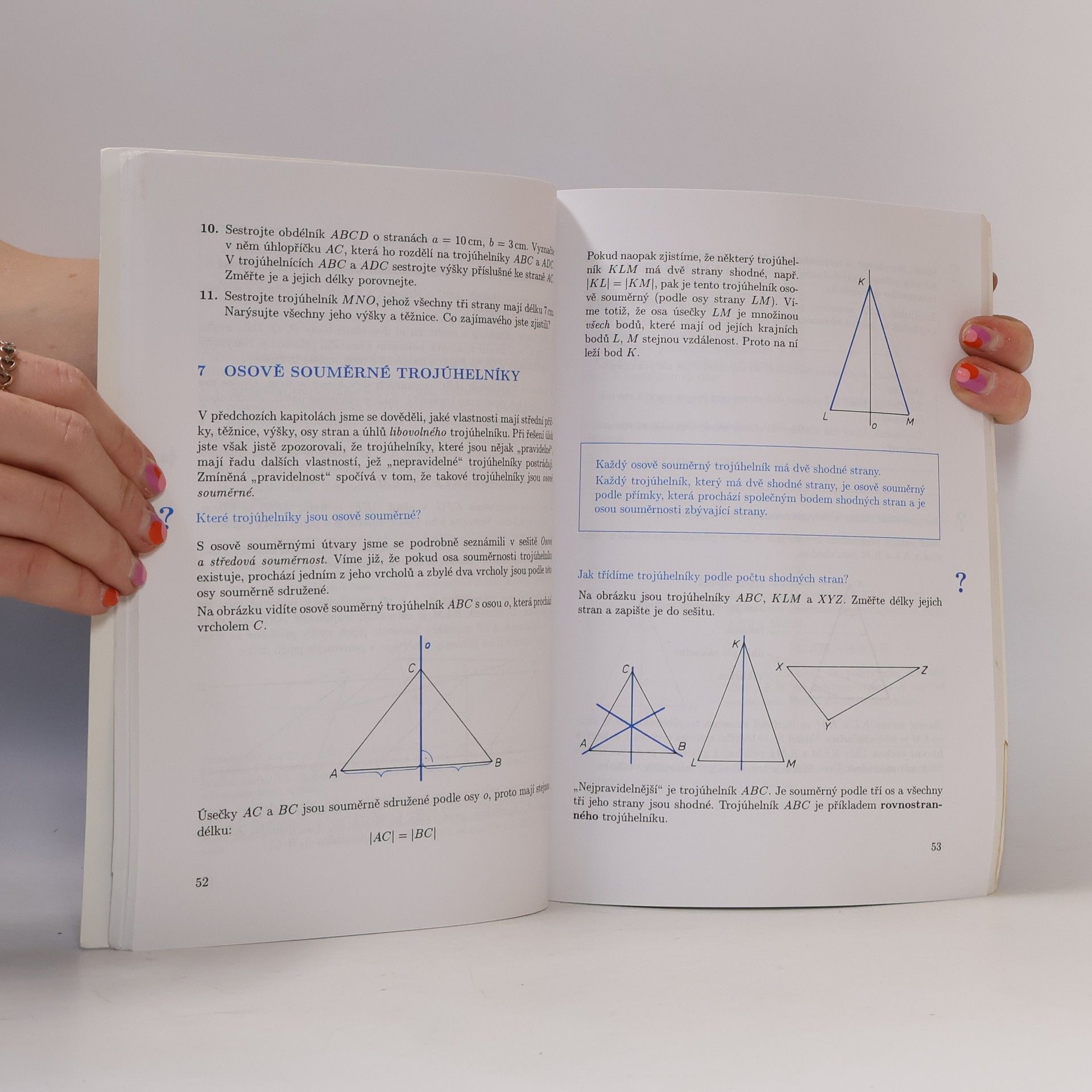 Lucie Václavíková Matematika : trojúhelníky a čtyřúhelníky