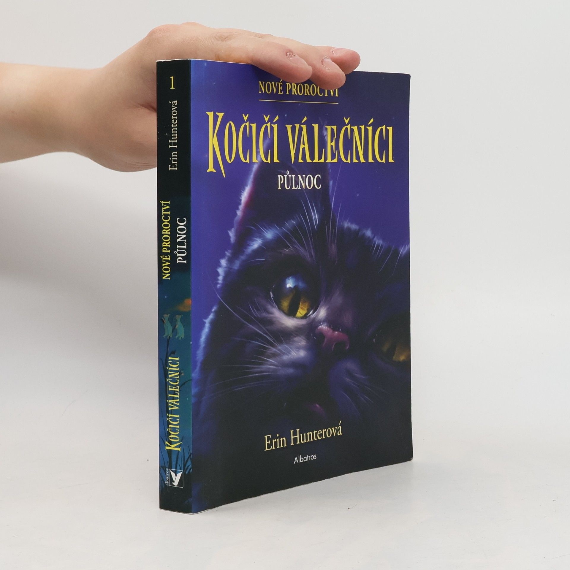 Erin Hunter Půlnoc