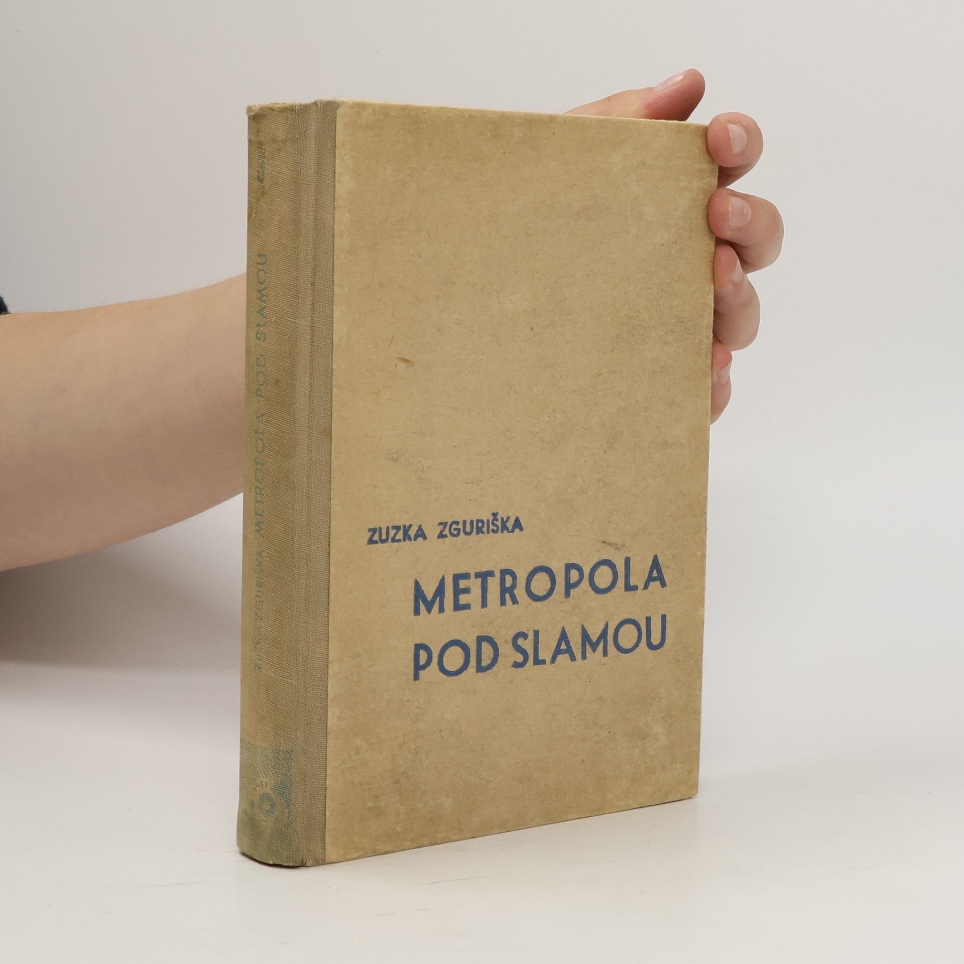 Metropola pod slamou