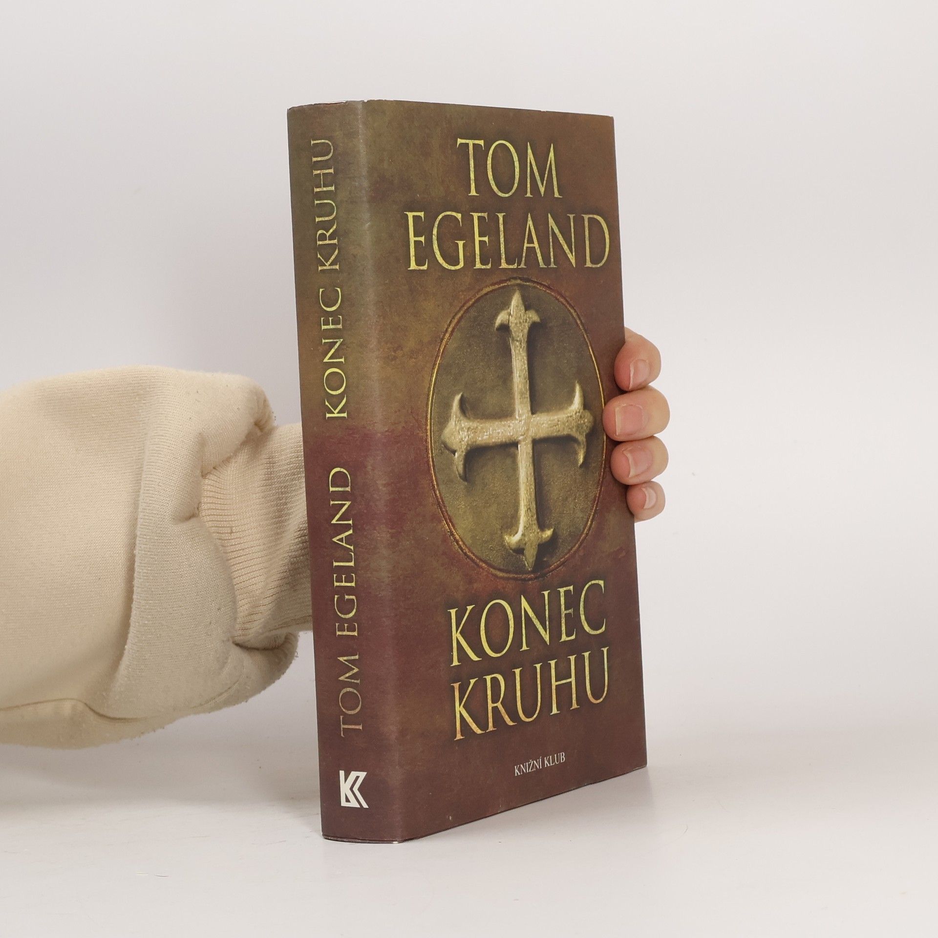 Tom Egeland Konec kruhu