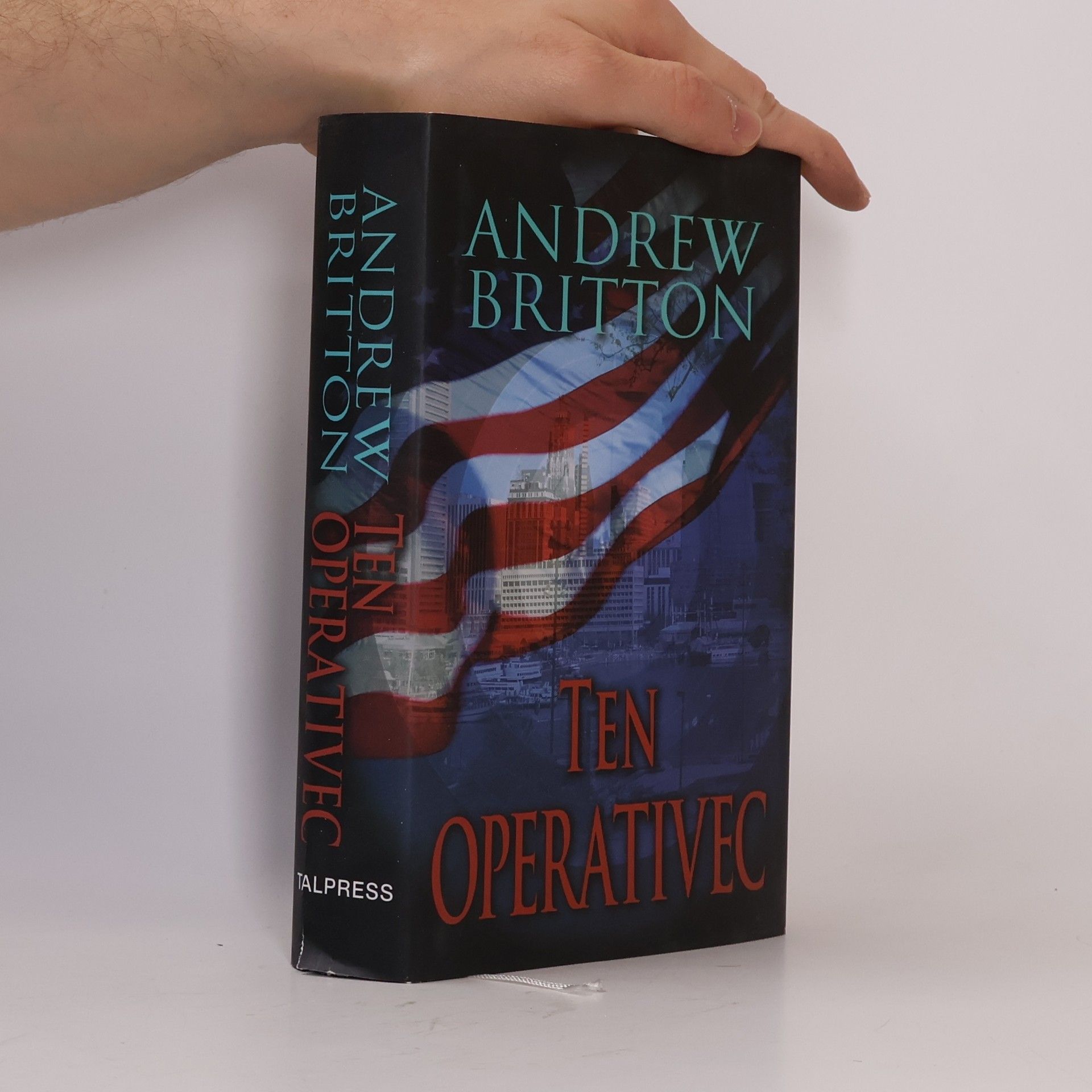 Andrew Britton Ten operativec