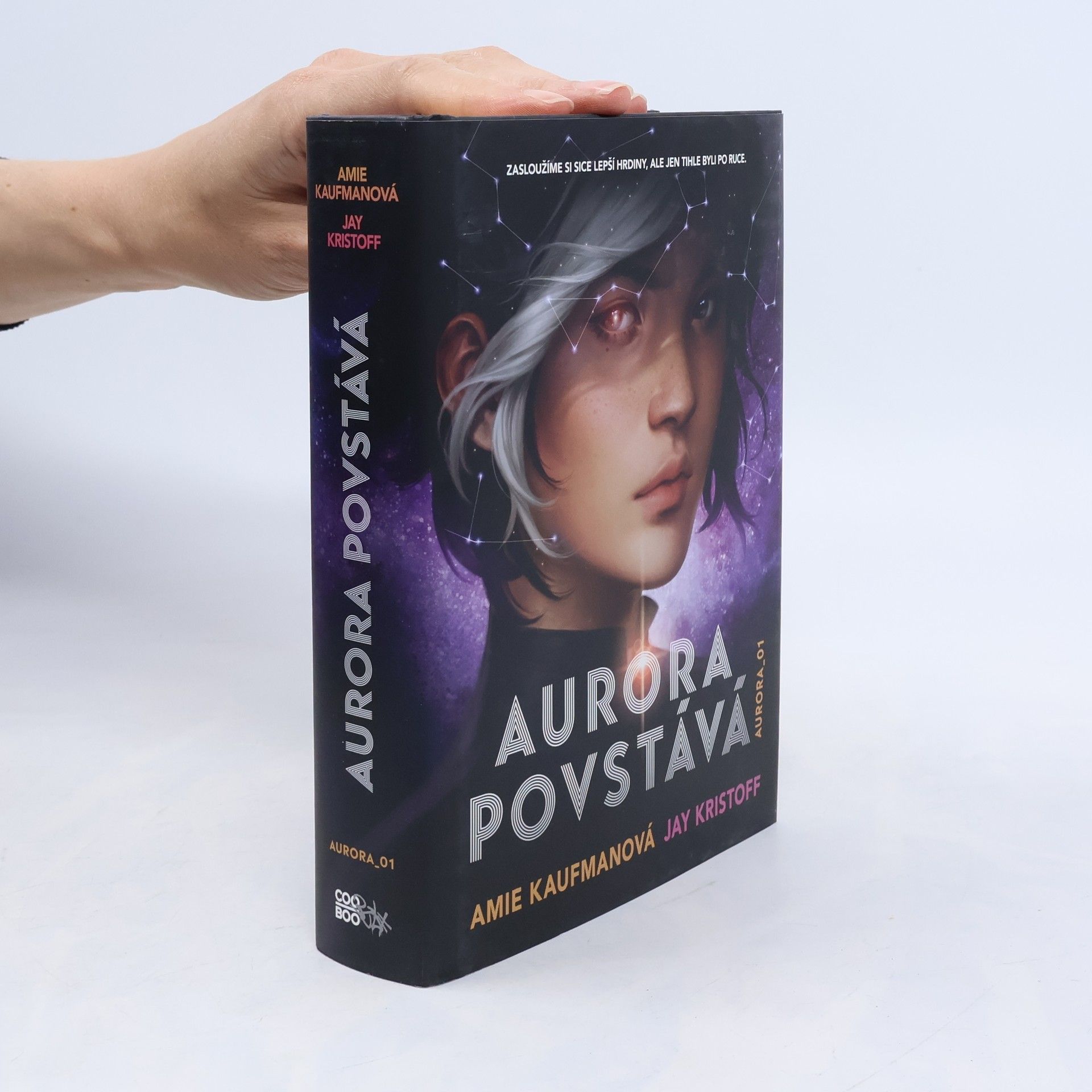 Amie Kaufman Aurora povstává