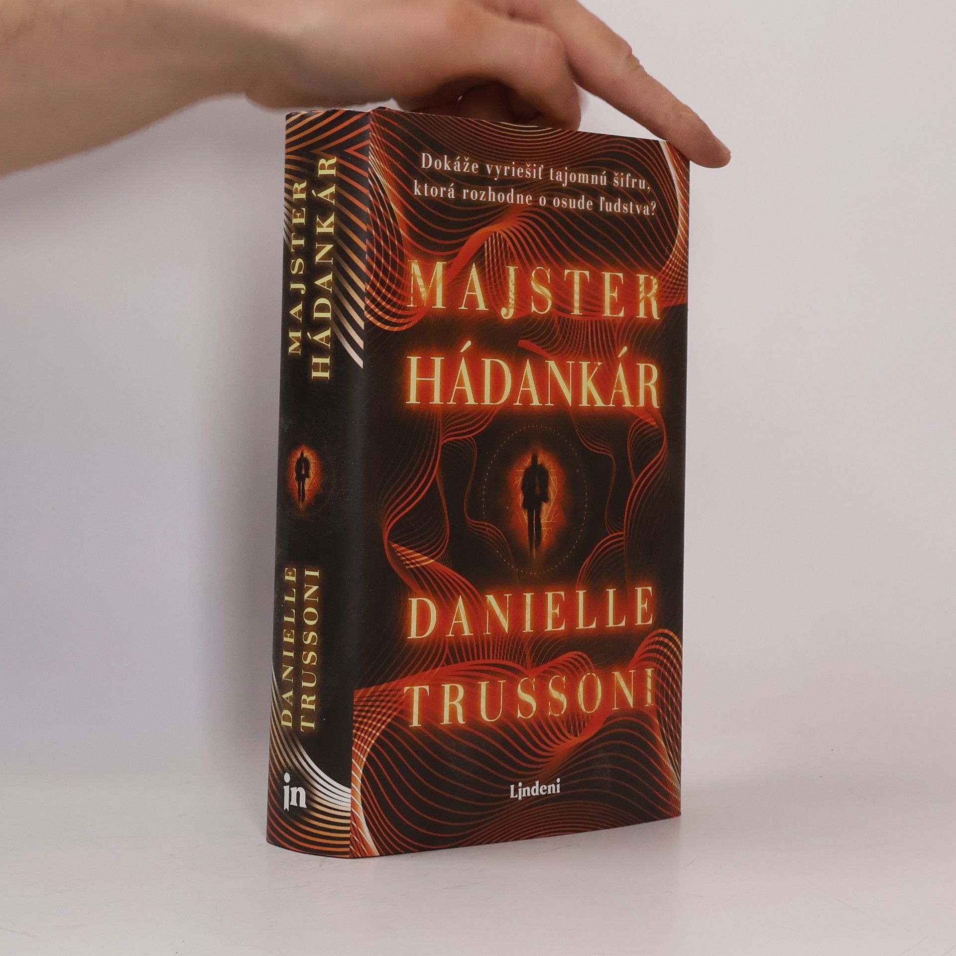 Danielle Trussoni Majster hádankár