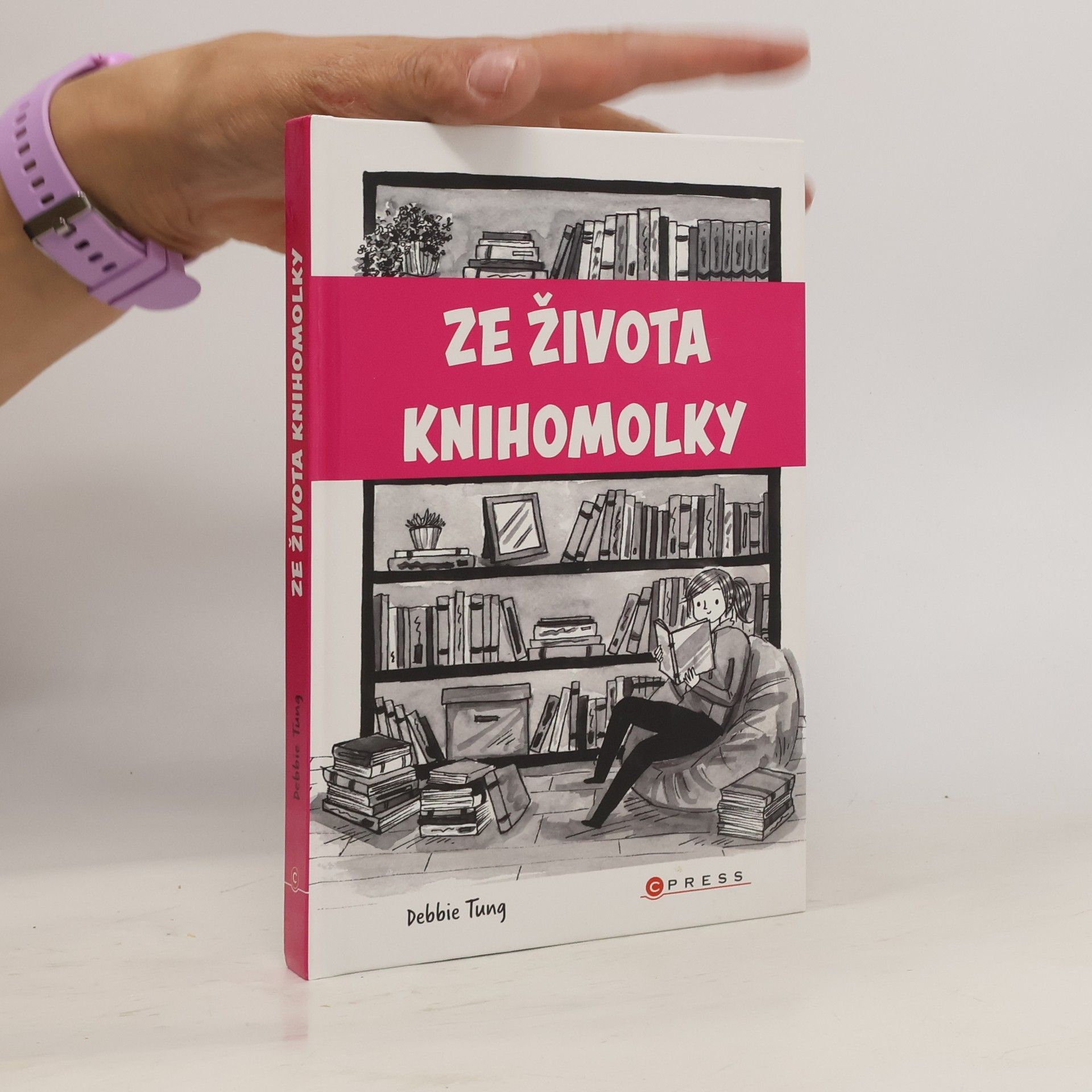 Debbie Tung Ze života knihomolky