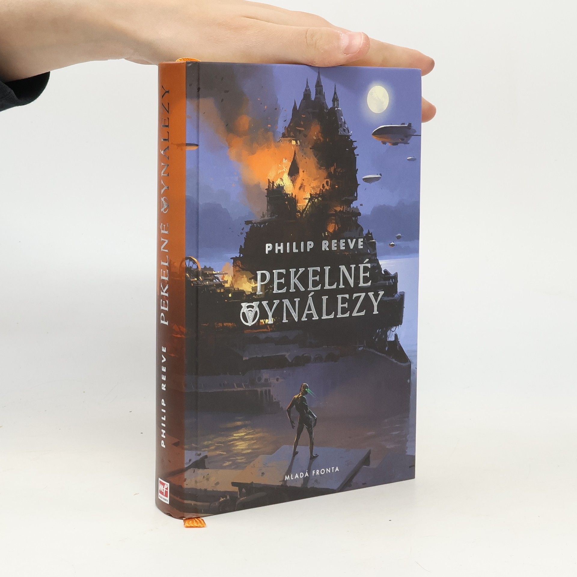 Philip Reeve Pekelné vynálezy. Kroniky hladových měst 3