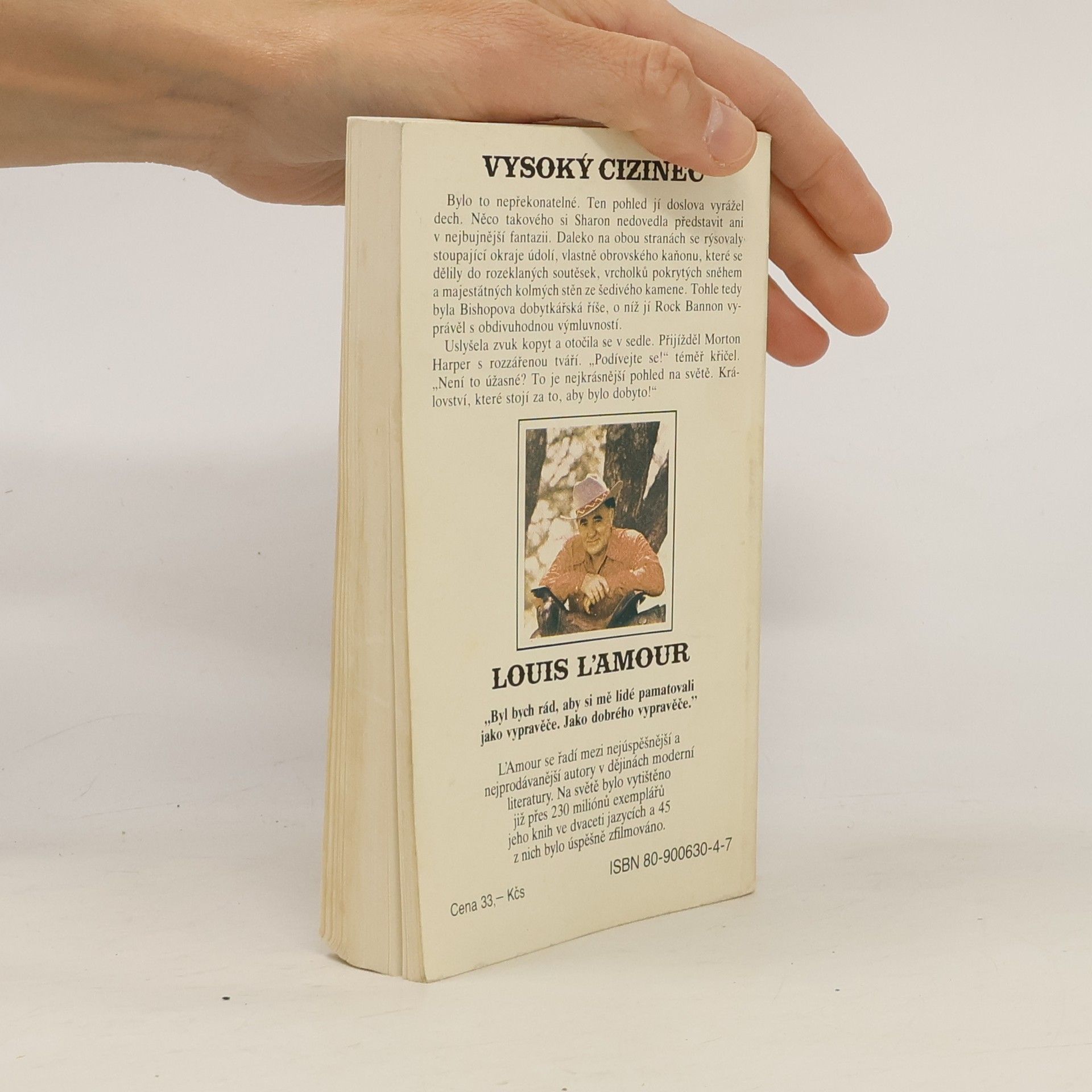 Louis L'Amour Vysoký cizinec