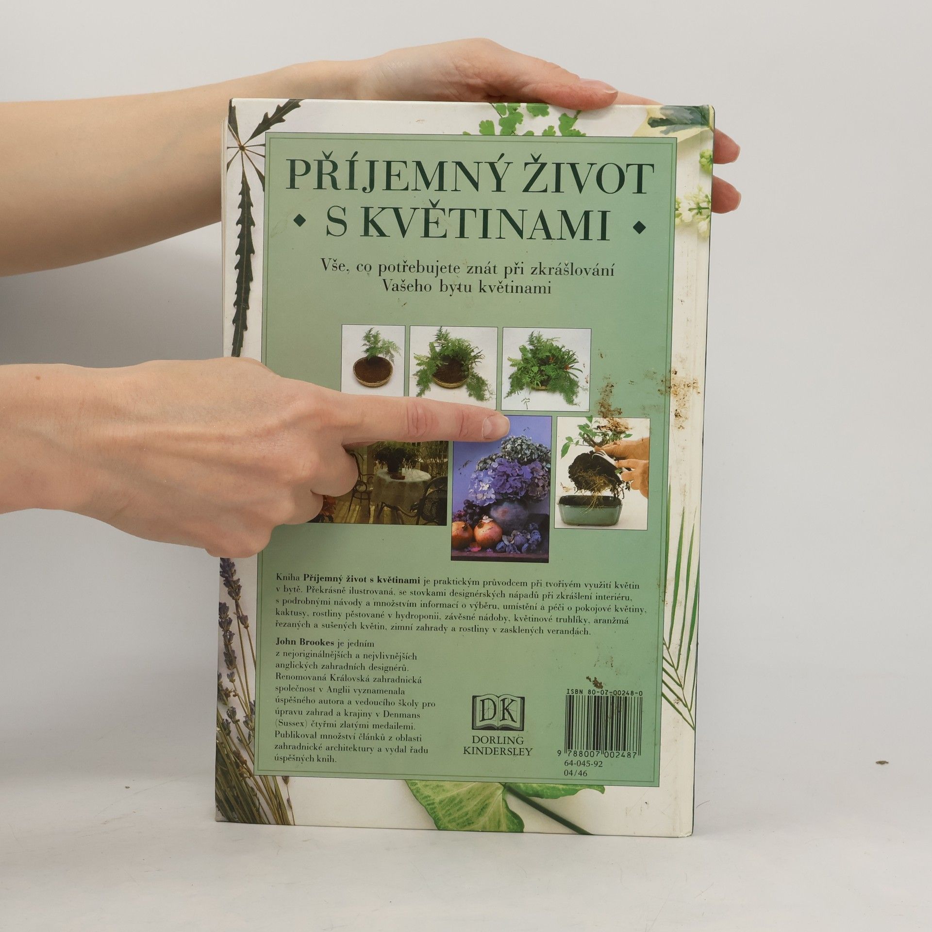 John Brookes Příjemný život s květinami