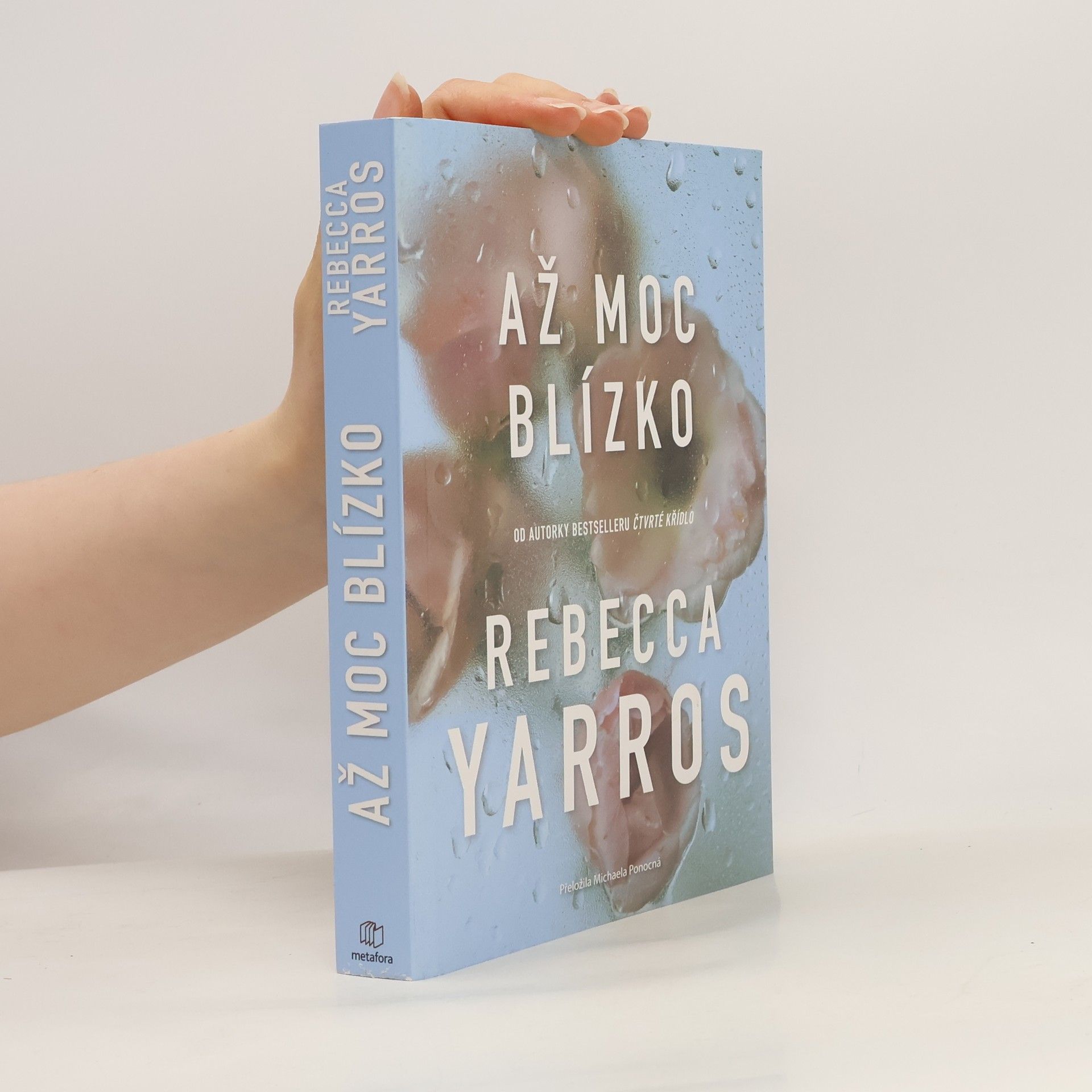 Rebecca Yarros Až moc blízko