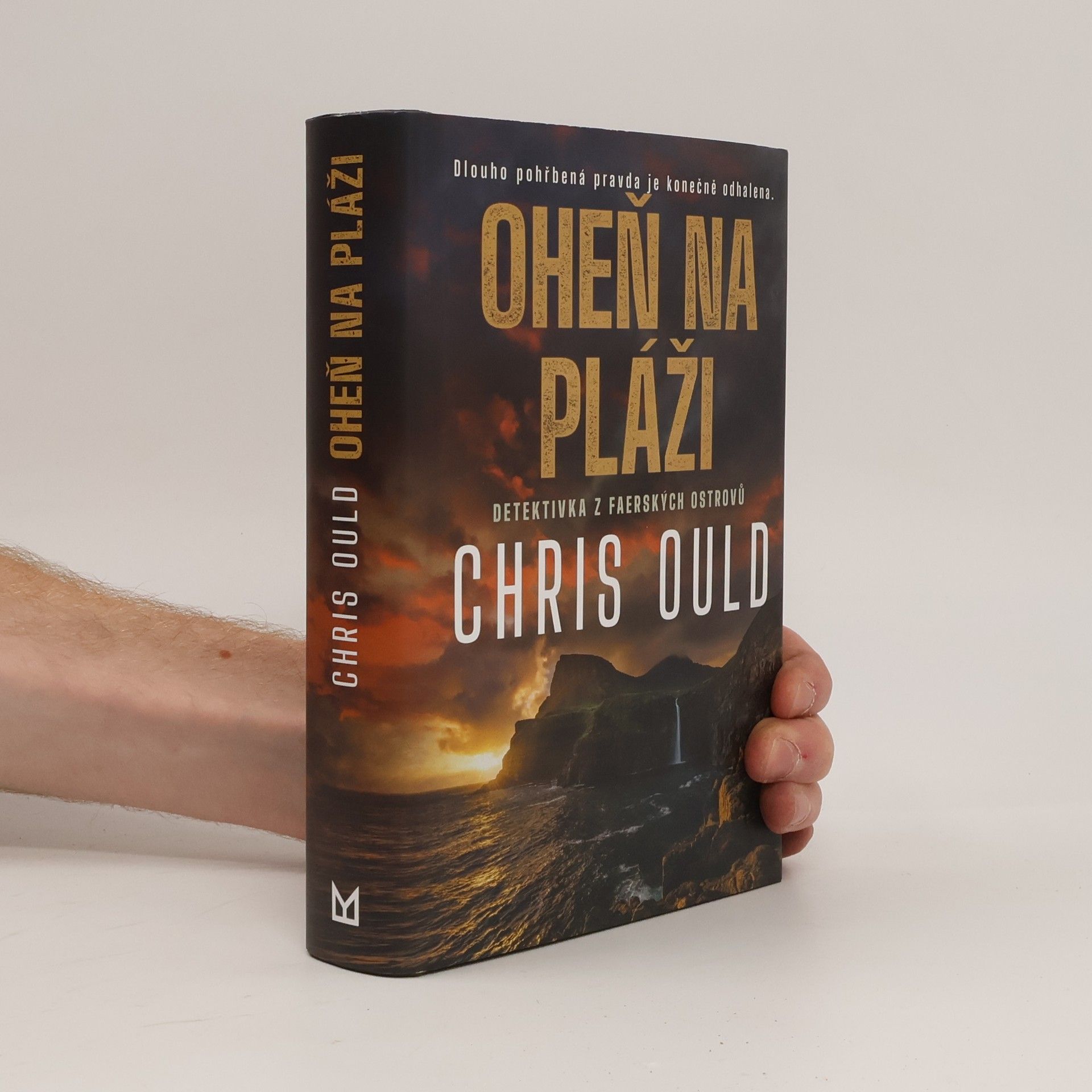 Chris Ould Oheň na pláži