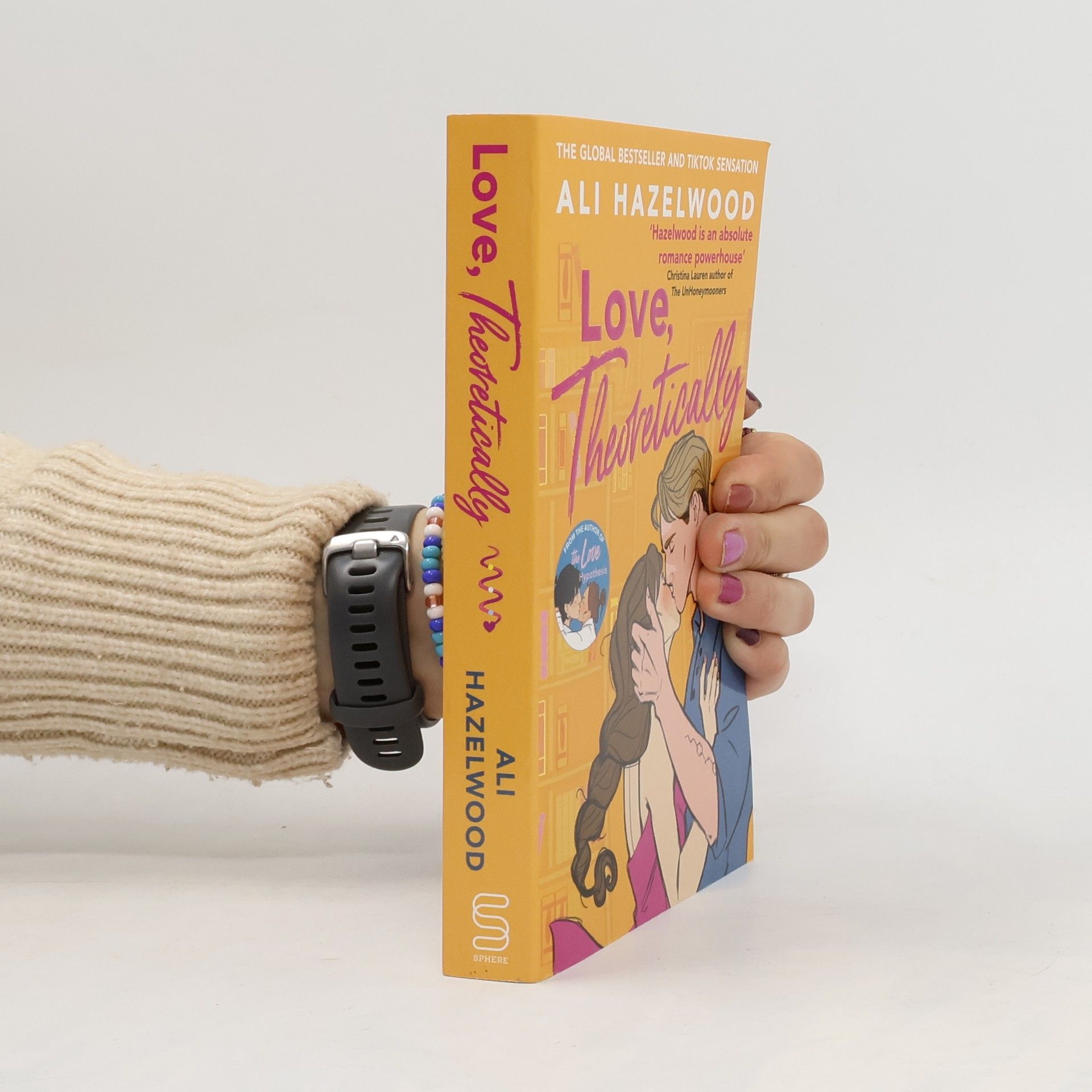 Ali Hazelwood Love, Theoretically