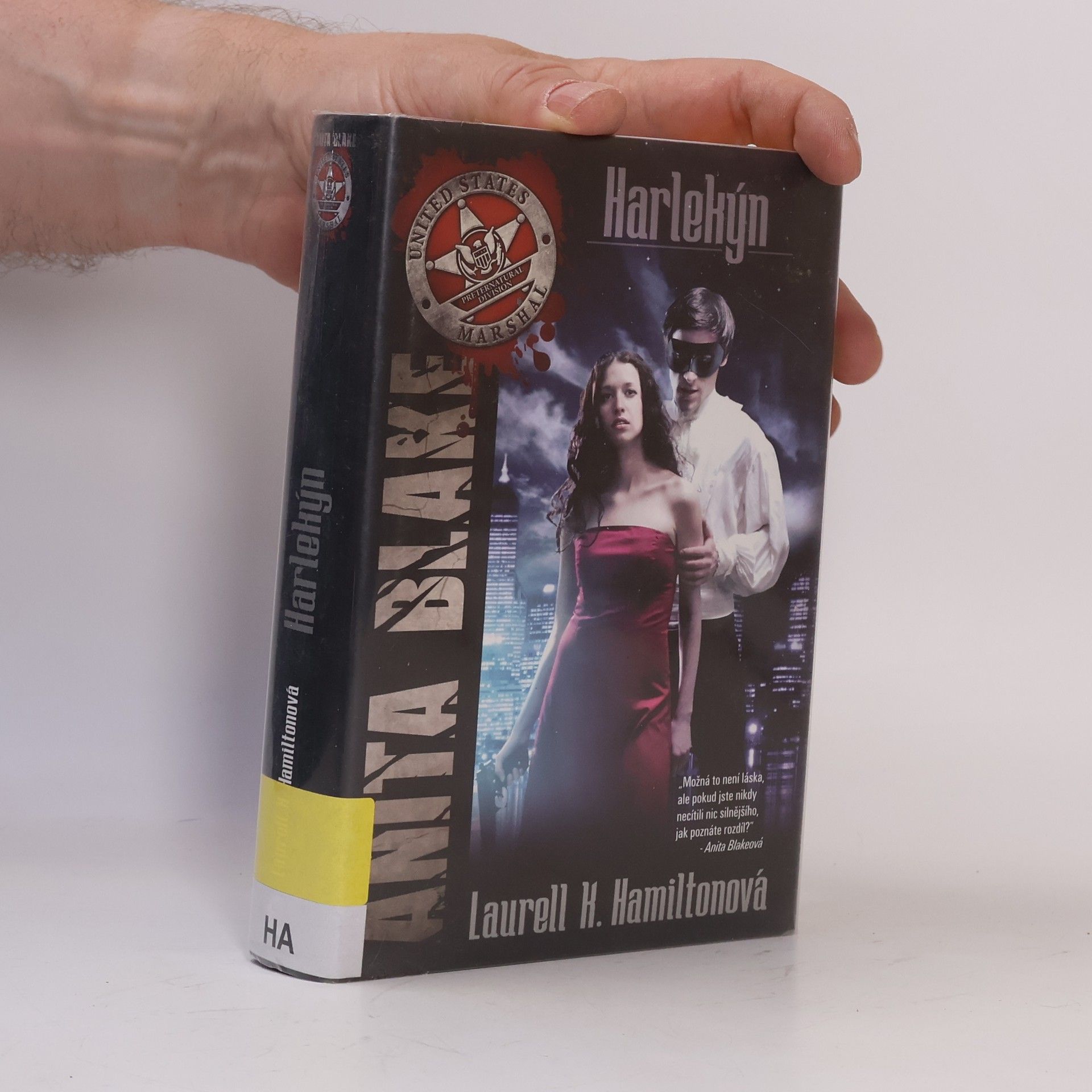 Laurell Kaye Hamilton Harlekýn