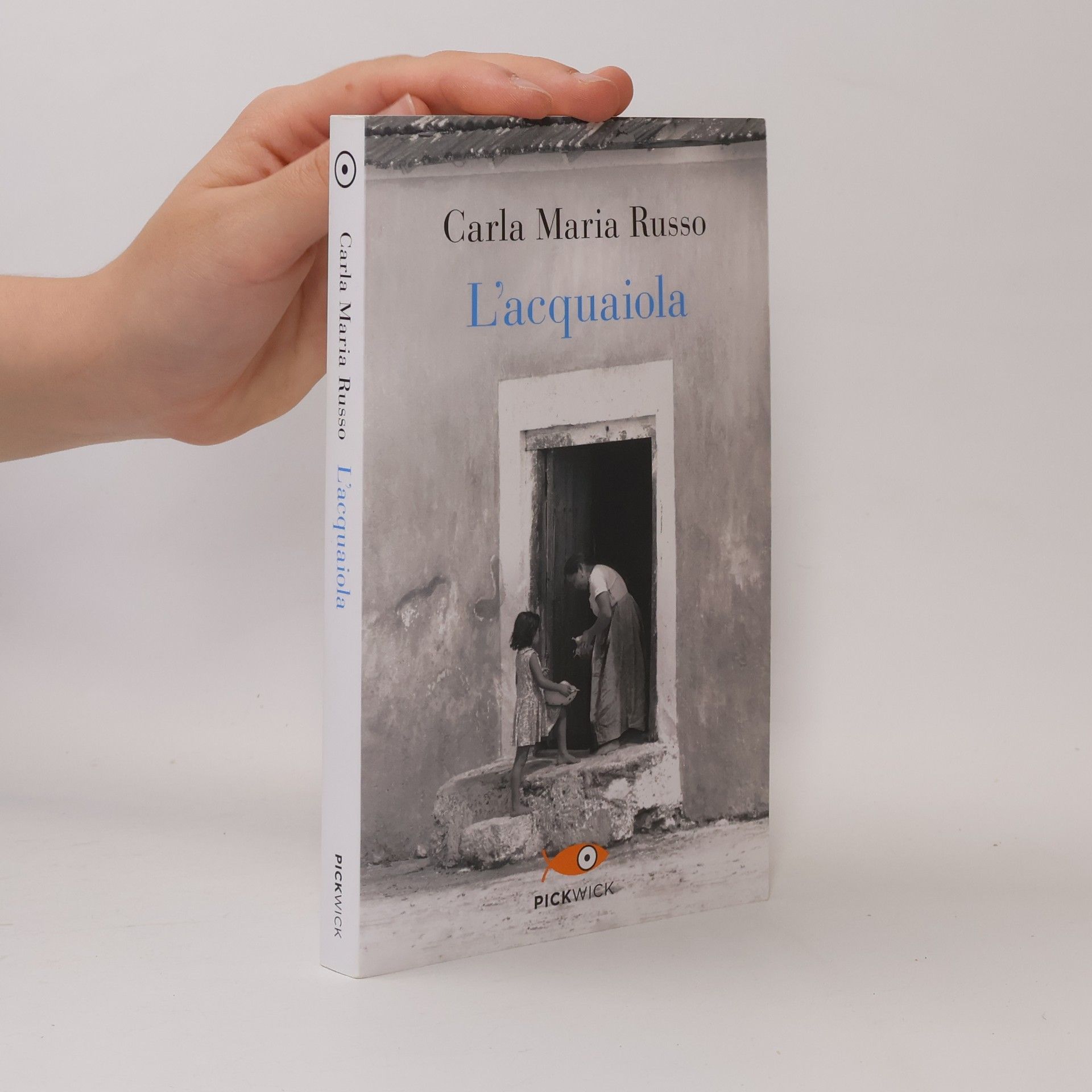 Carla Maria Russo L'acquaiola