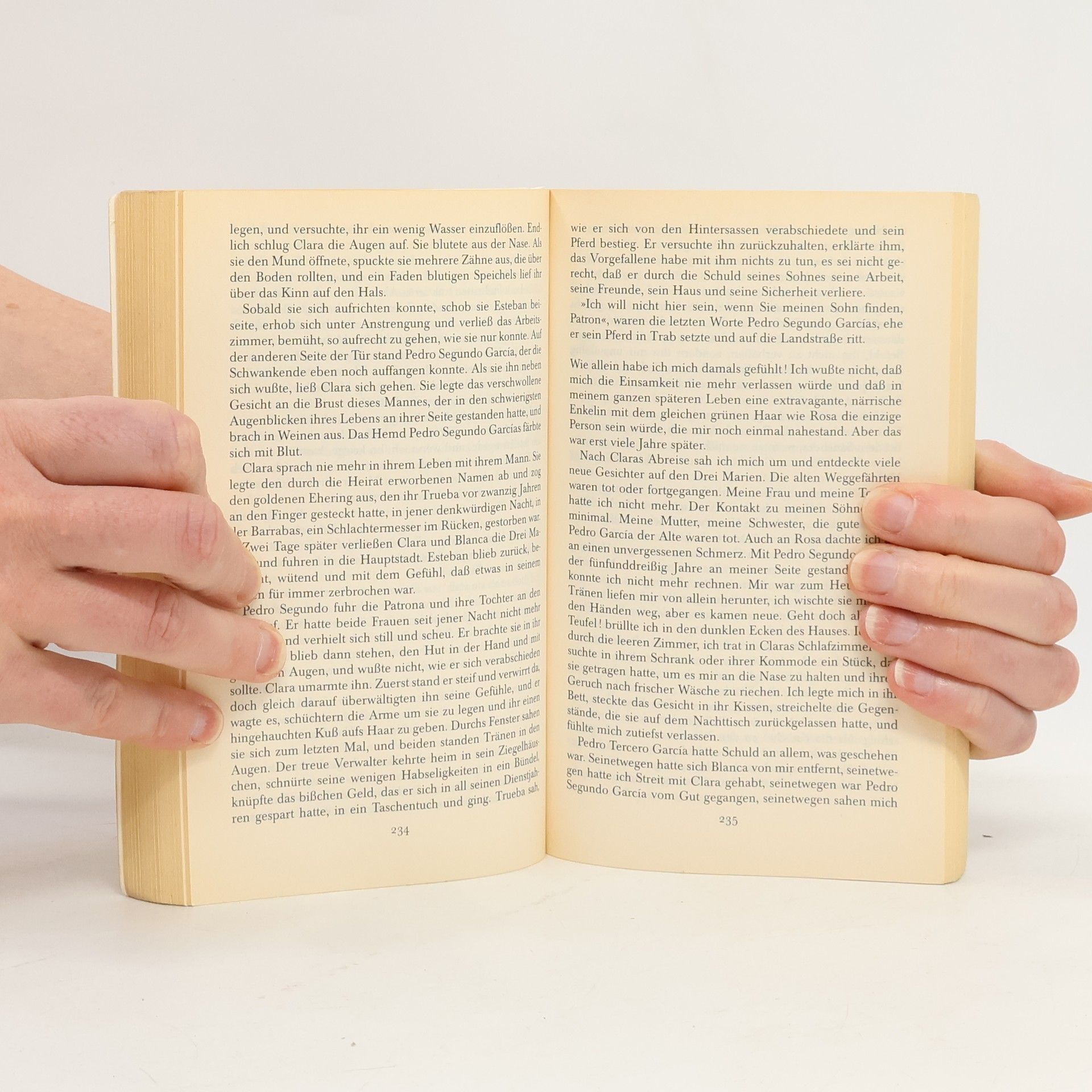 Isabel Allende Das Geisterhaus : Roman