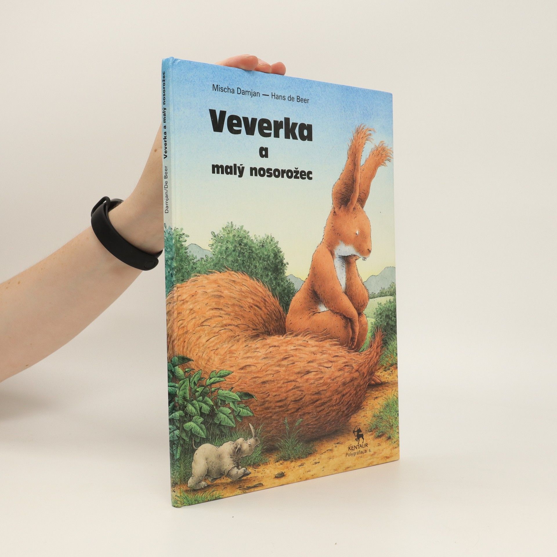 Mischa Damjan Veverka a malý nosorožec