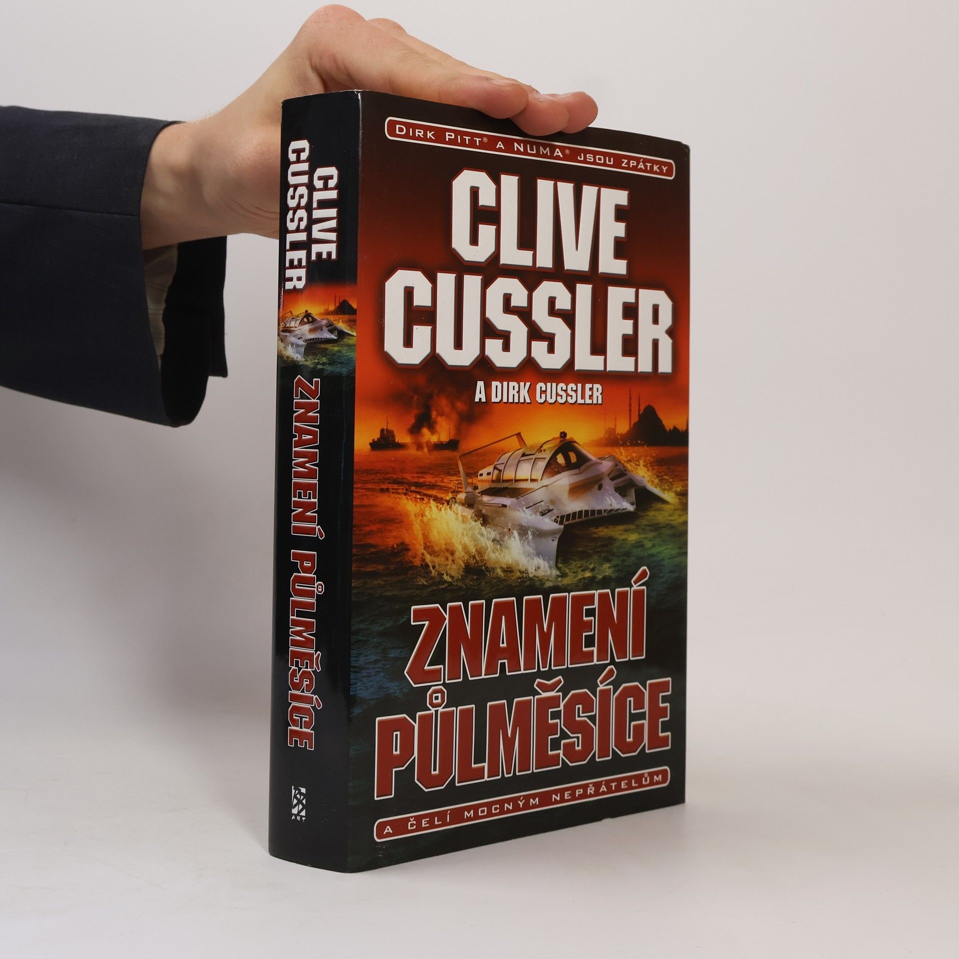 Clive Cussler Znamení půlměsíce