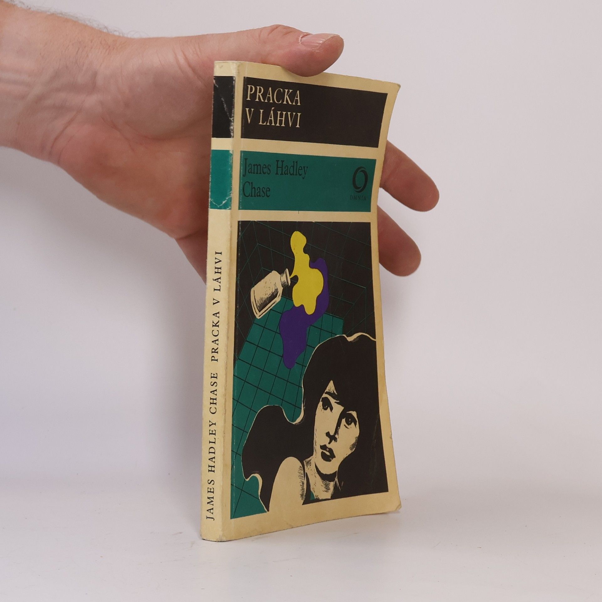 James Hadley Chase Pracka v láhvi