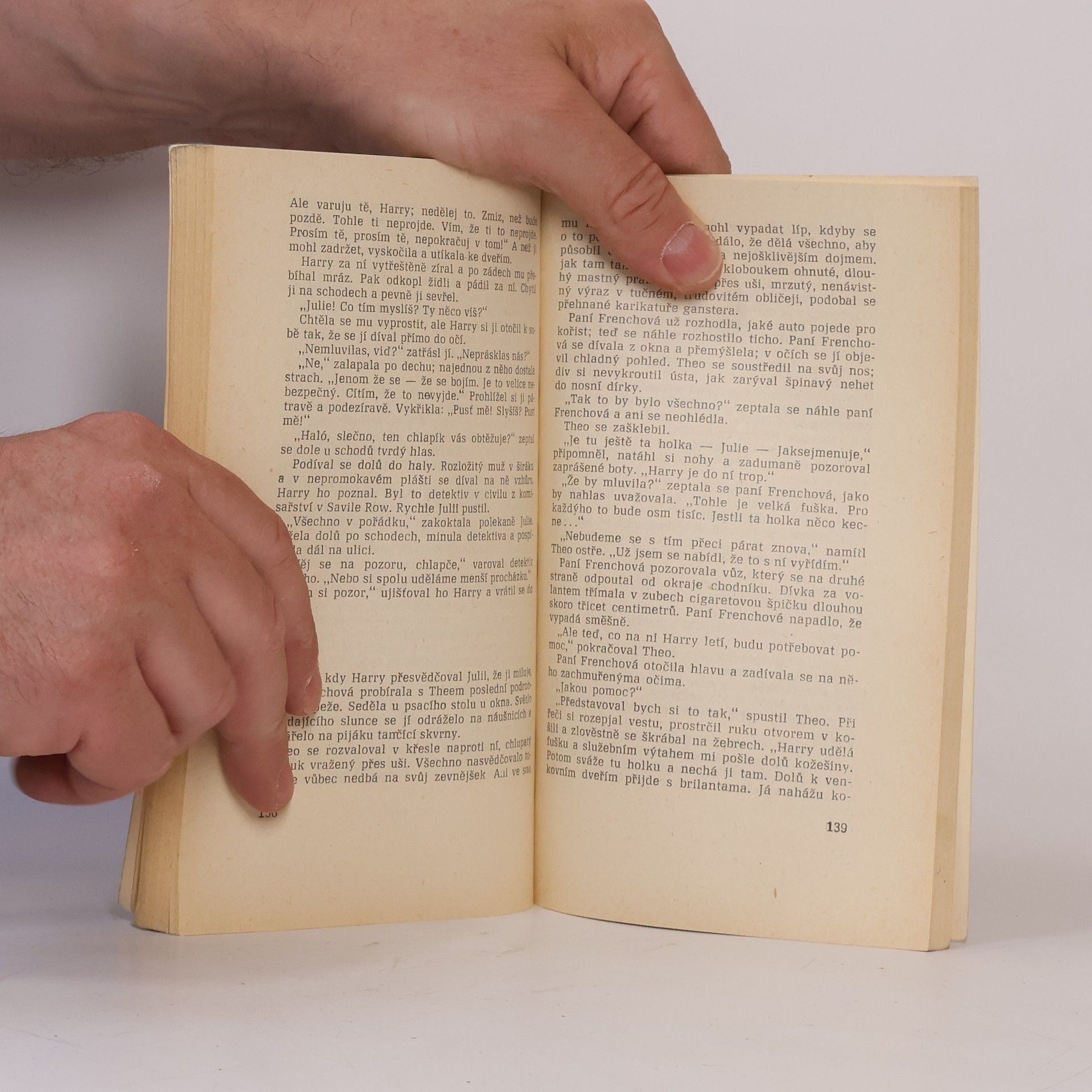 James Hadley Chase Pracka v láhvi