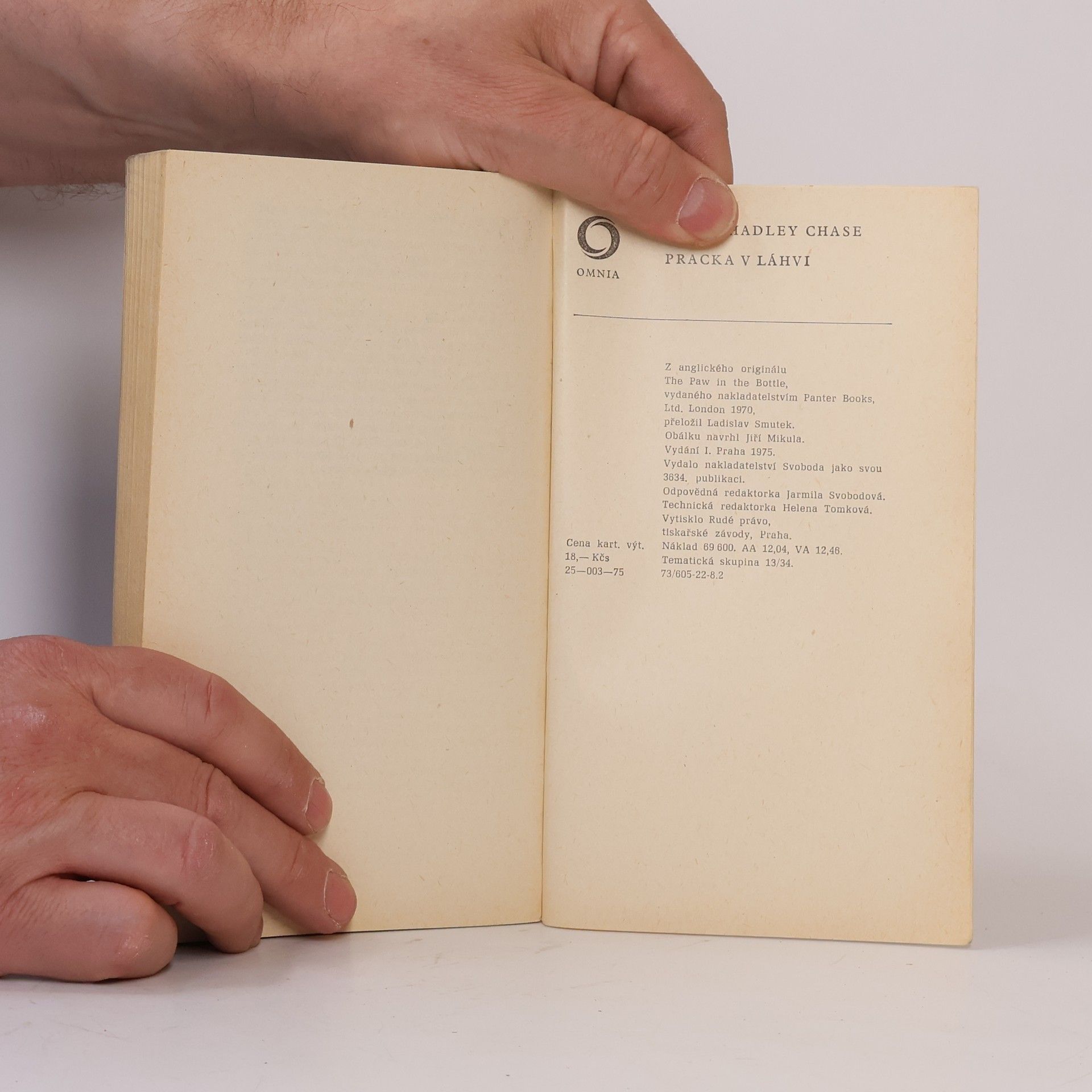 James Hadley Chase Pracka v láhvi