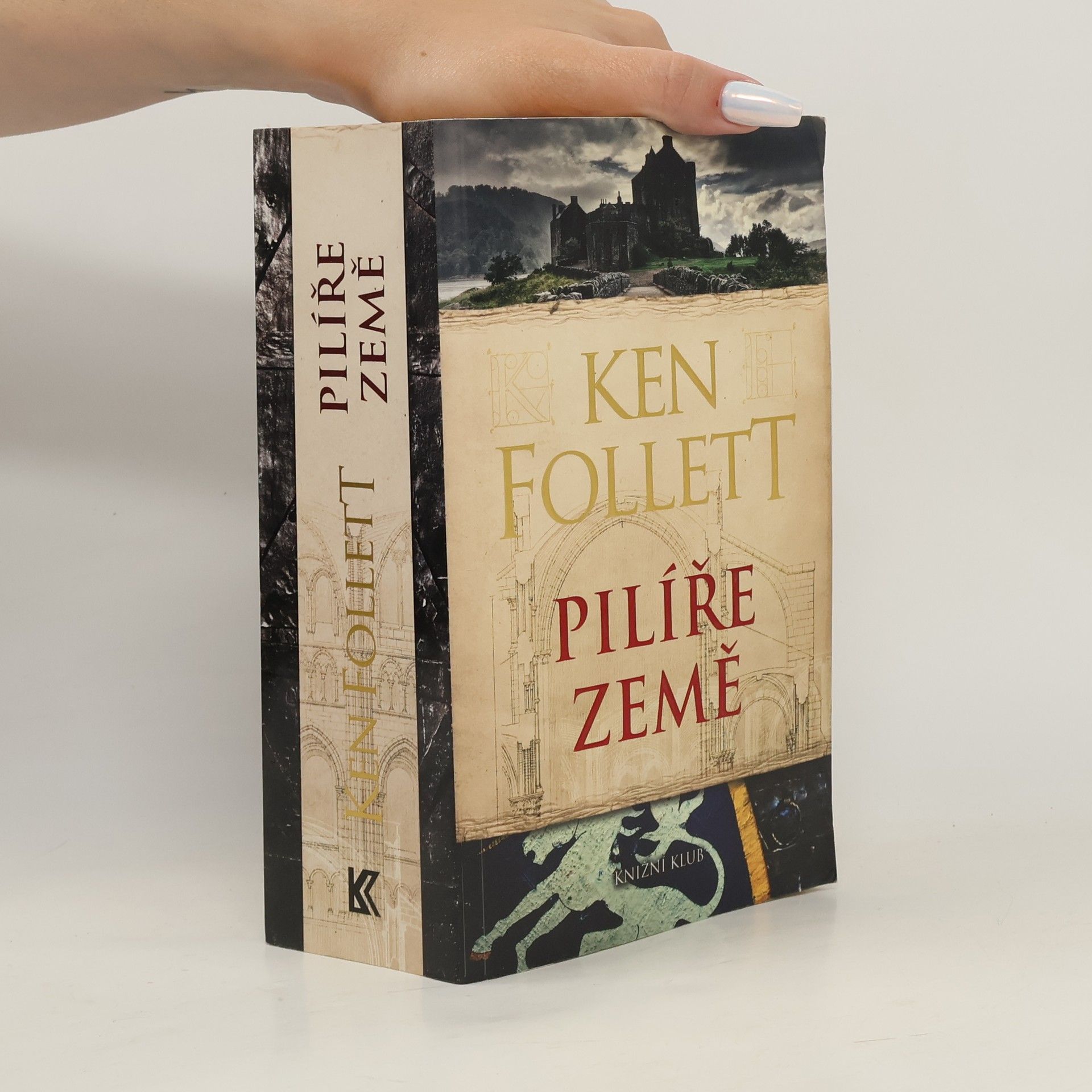 Ken Follett Pilíře země