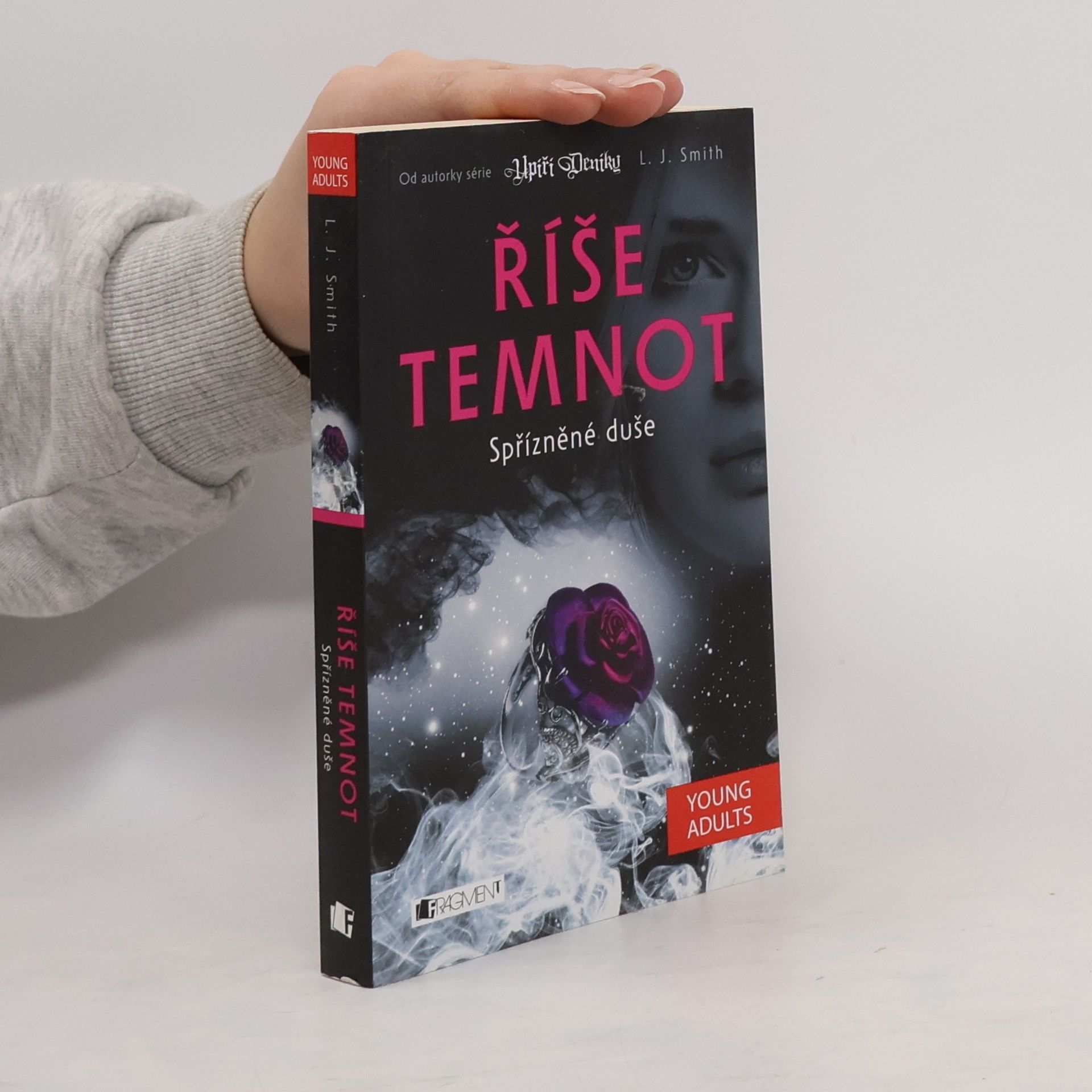 Lisa Jane Smith Spřízněné duše (6. díl série Říše temnot)