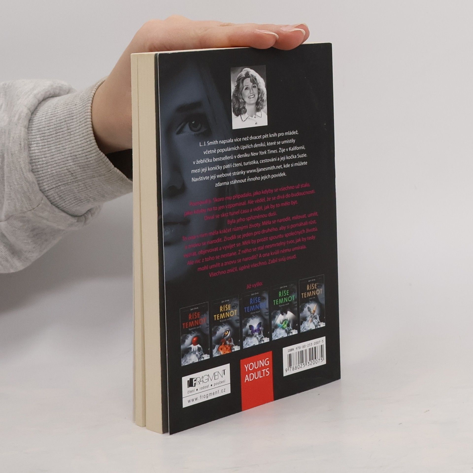 Lisa J. Smith Spřízněné duše (6. díl série Říše temnot)