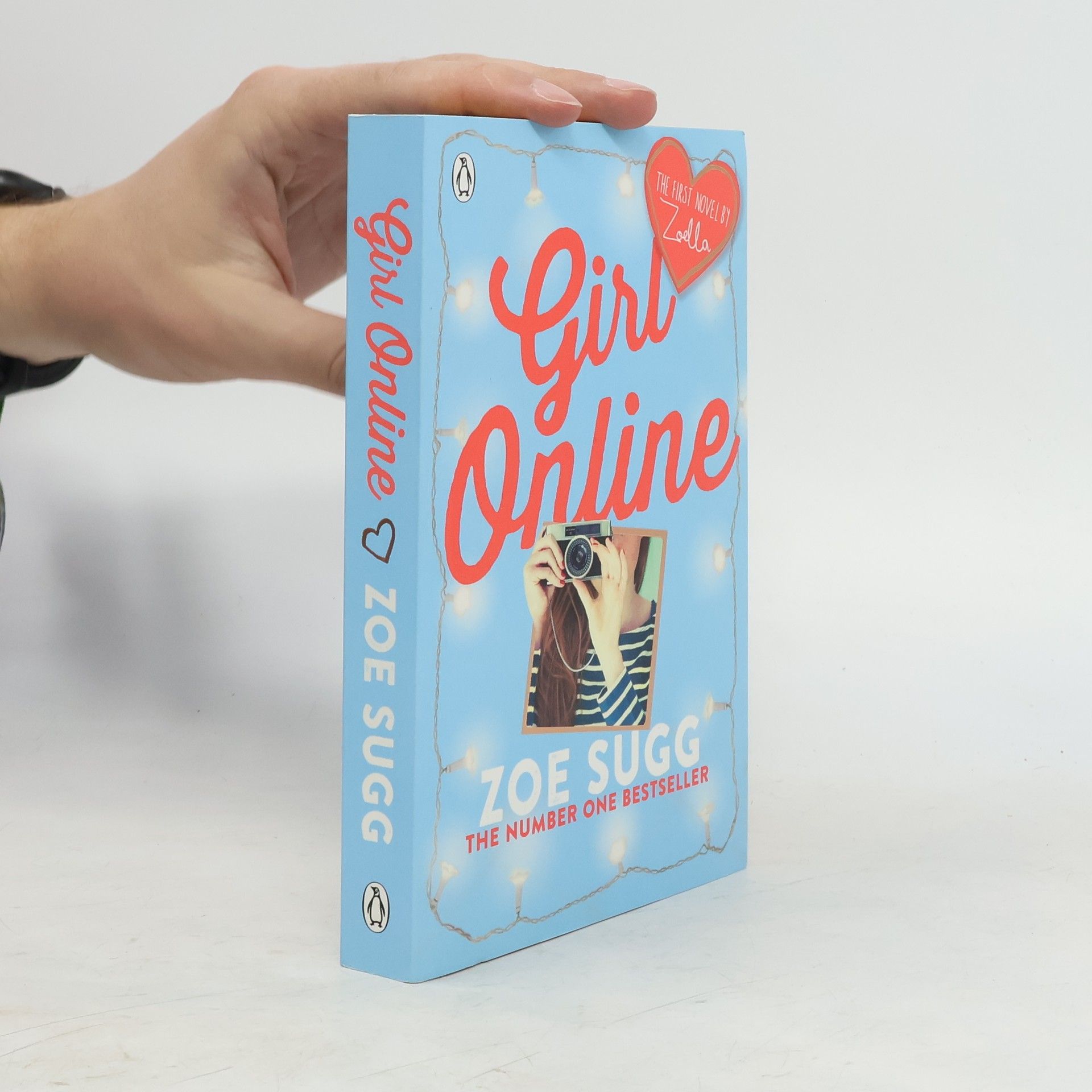 Zoe Sugg Girl online