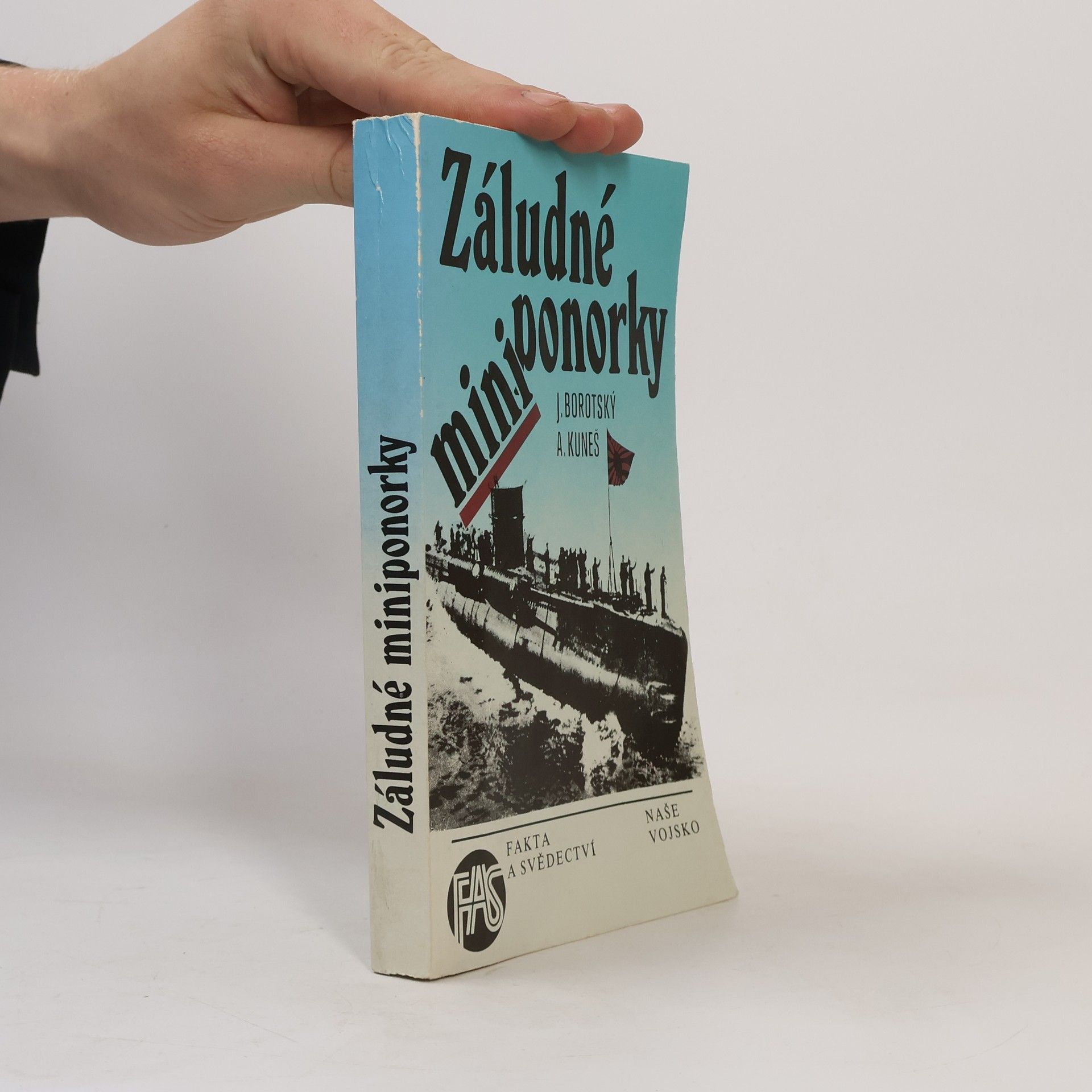 Alexandr Kuneš Záludné miniponorky