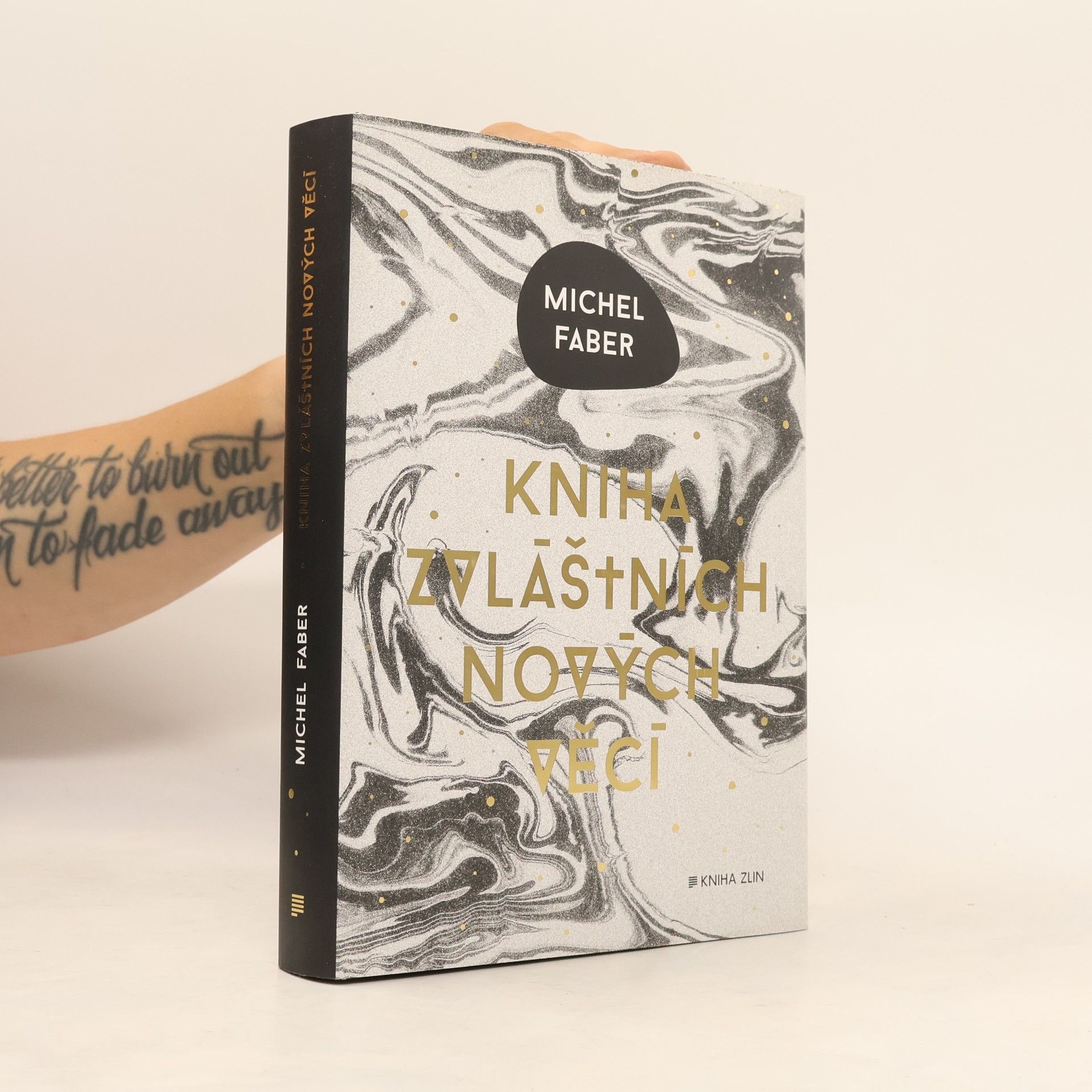 Michel Faber Kniha zvláštních nových věcí