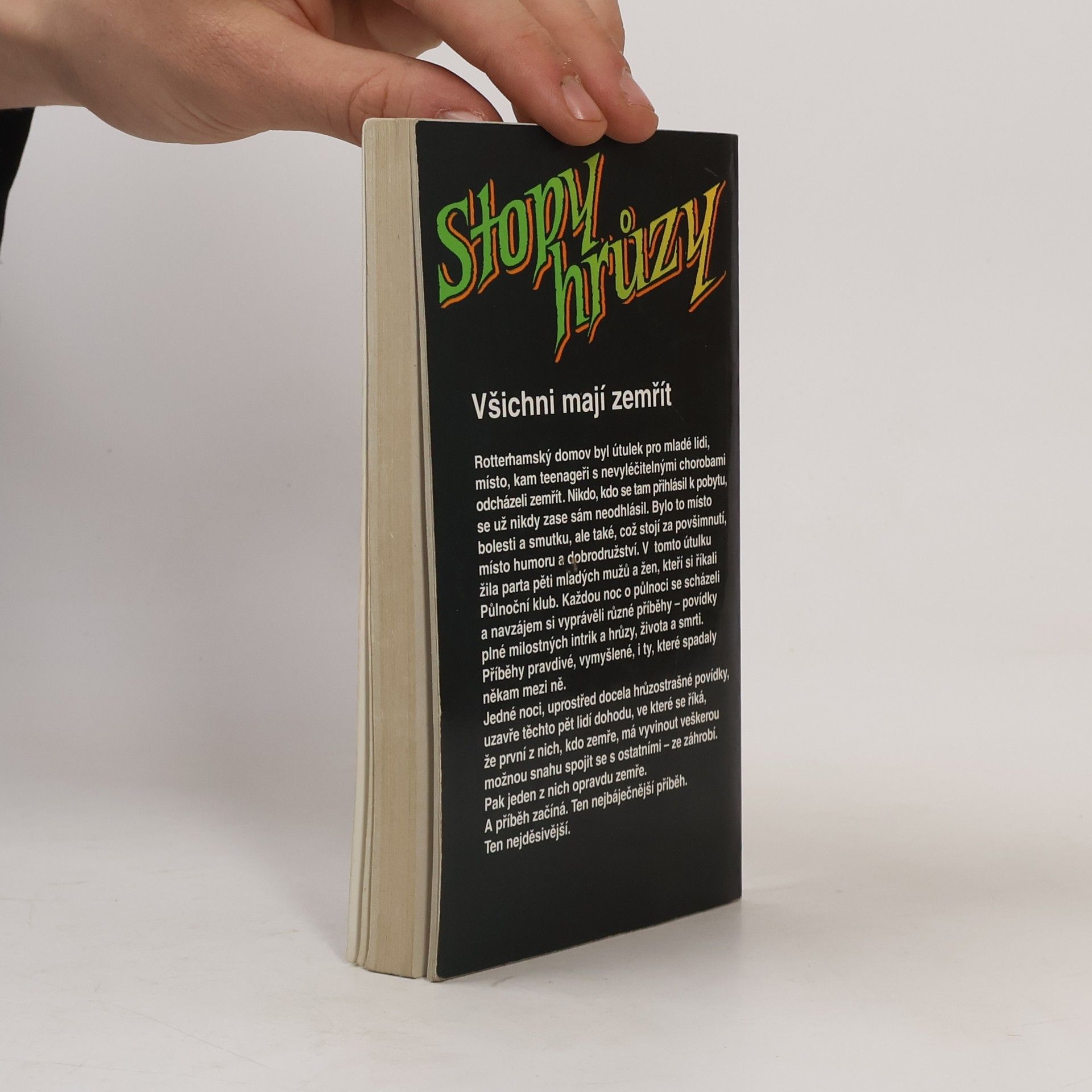 Christopher Pike Půlnoční klub, Stopy hrůzy 60
