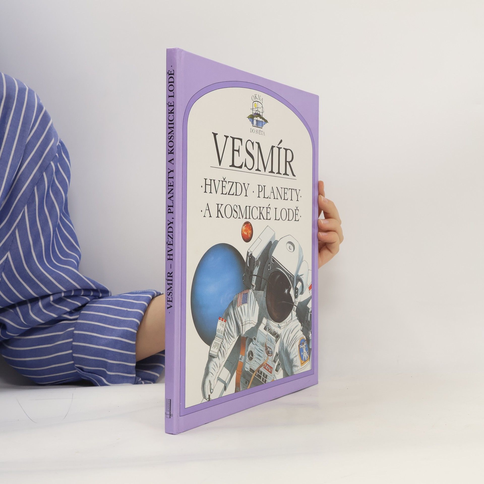 Sue Becklake Vesmír. Hvězdy, planety a kosmické lodě.
