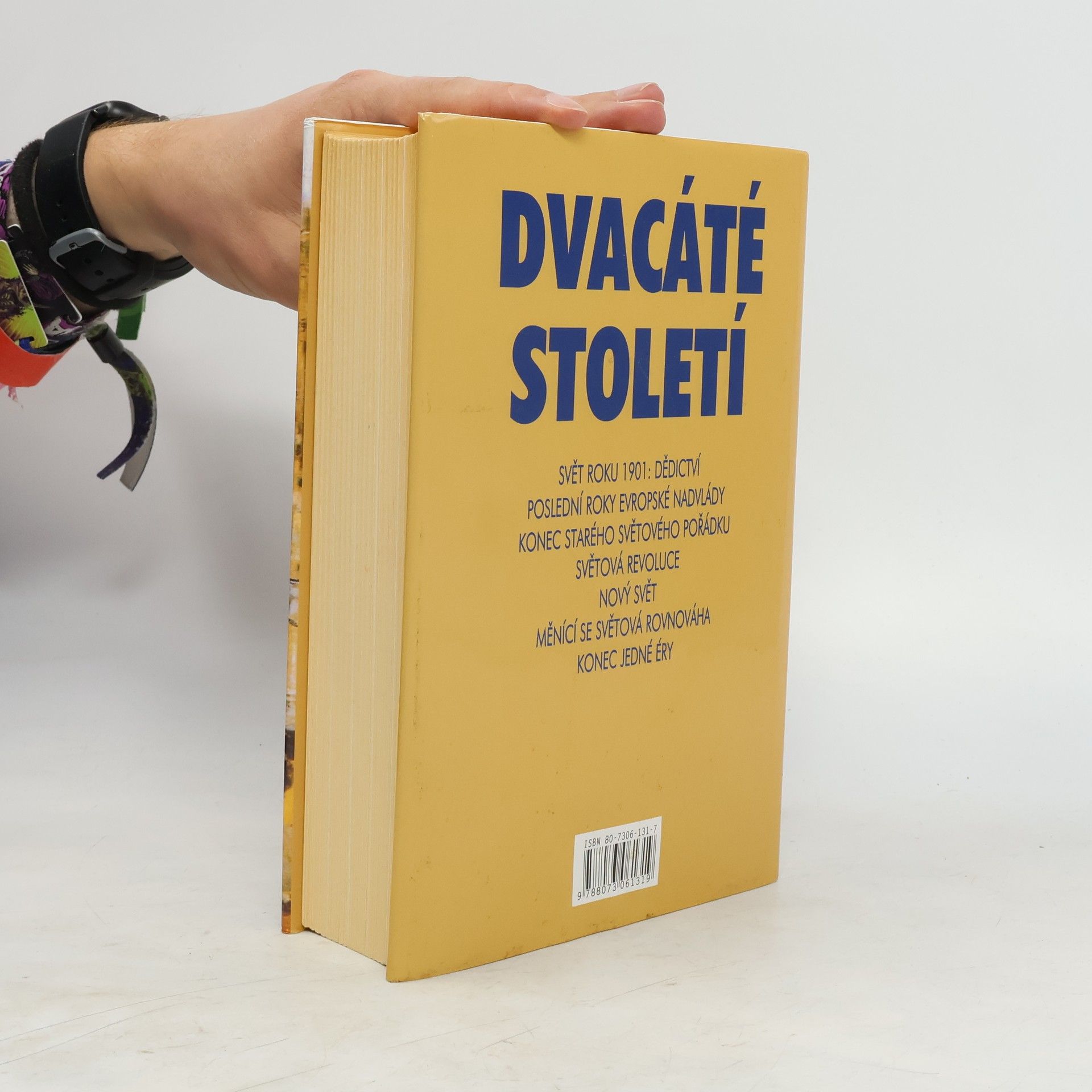 J. M. Roberts Dvacáté století. Dějiny světa od roku 1901 do současnosti