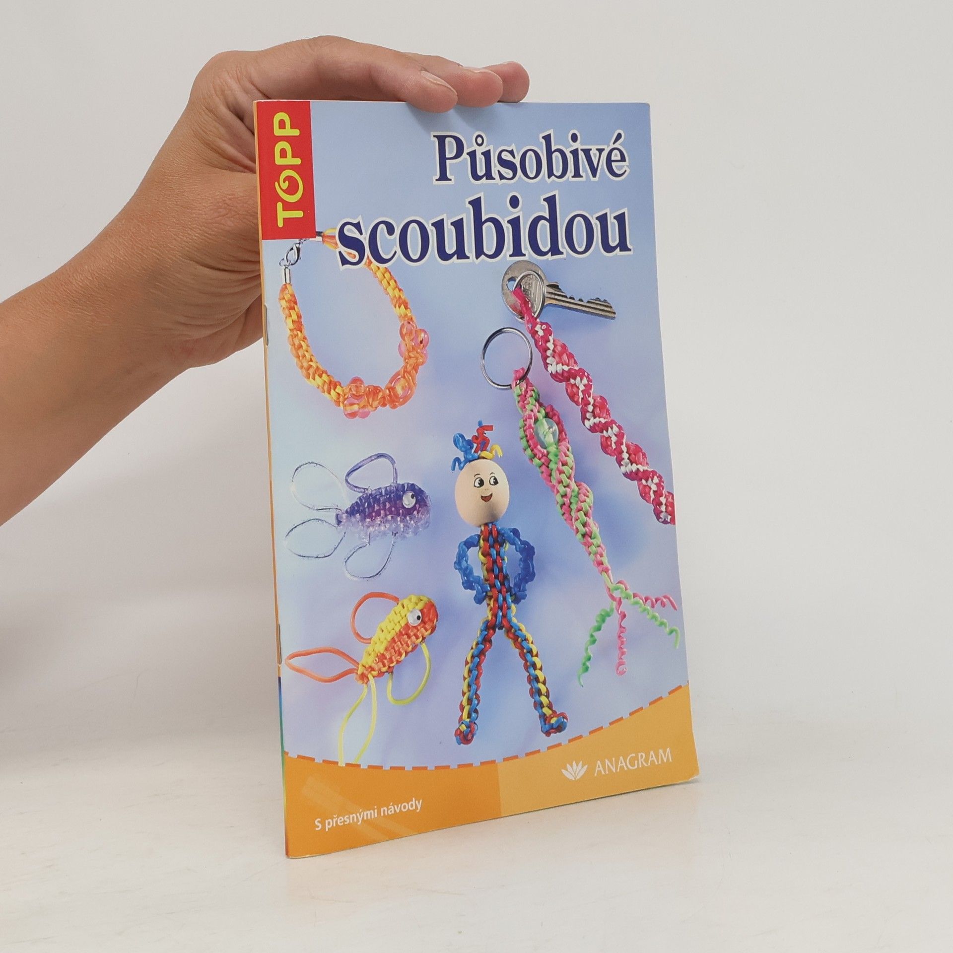 Inge Walz Působivé scoubidou