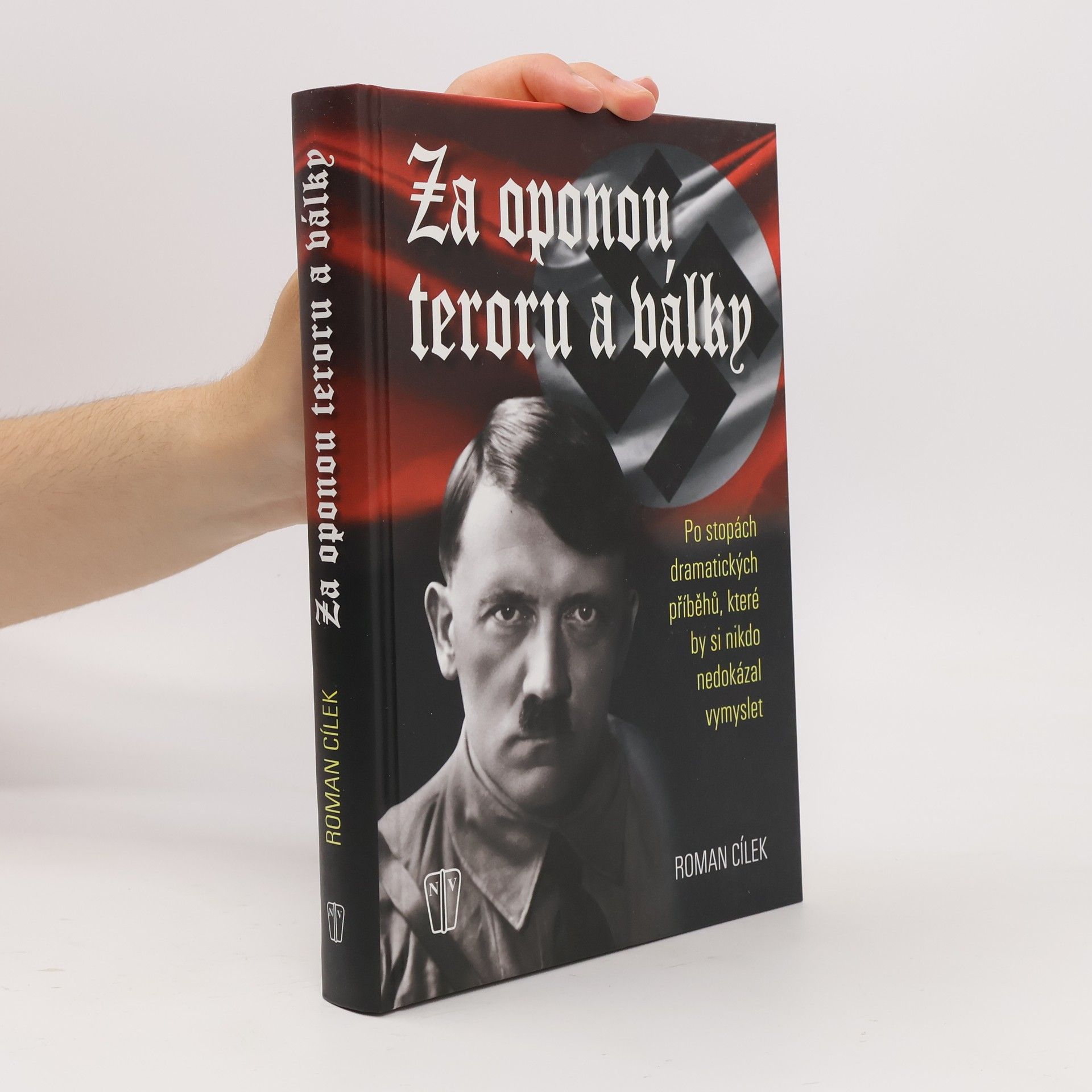 Roman Cílek Za oponou teroru a války