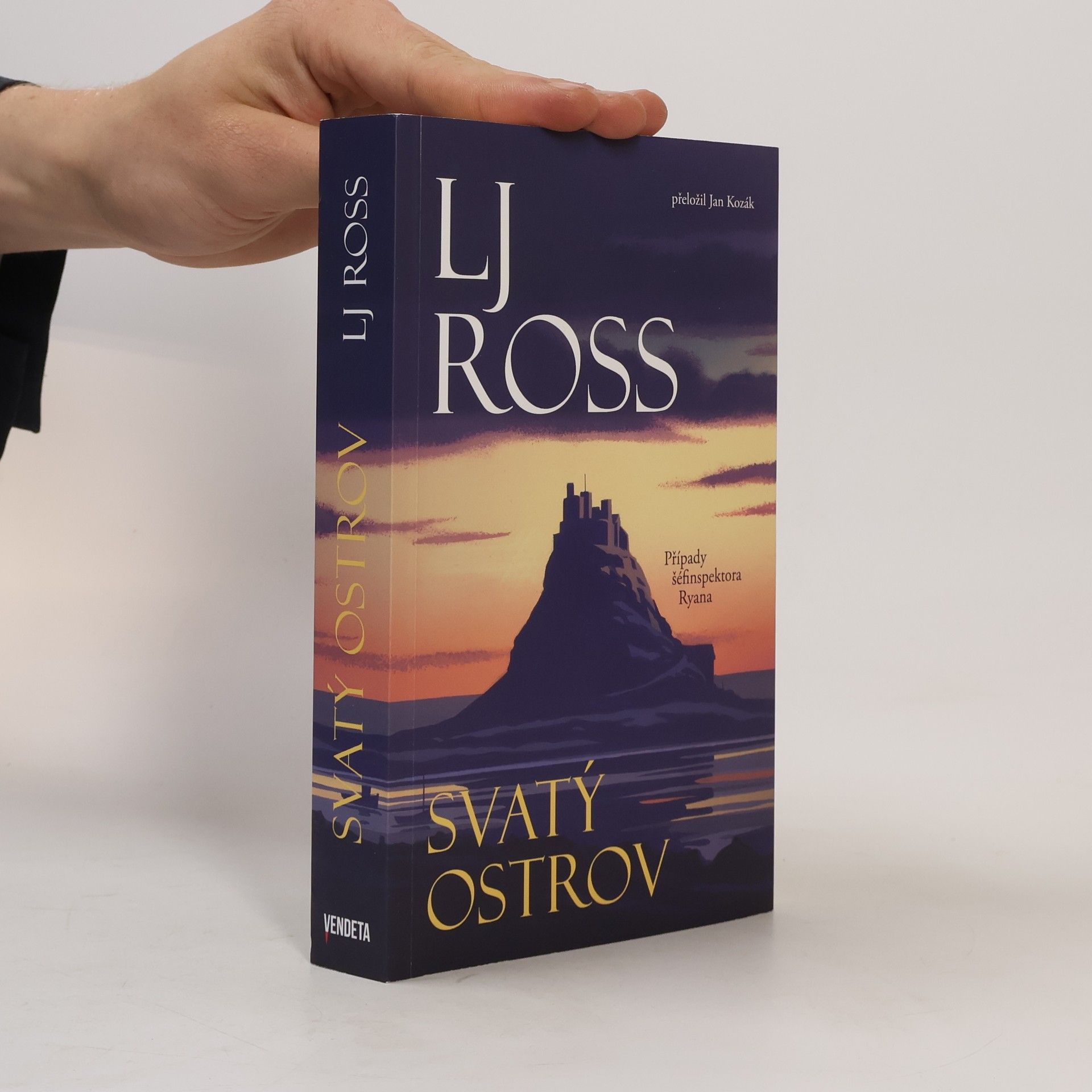 L. J. Ross Svatý ostrov