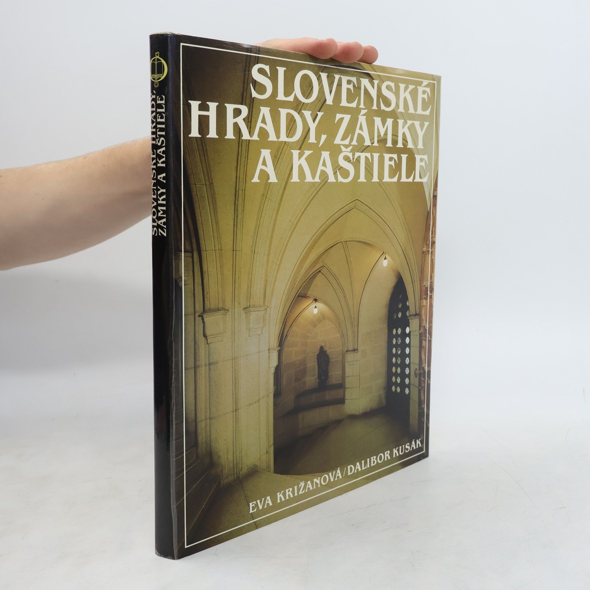 Slovenské hrady, zámky a kaštiele