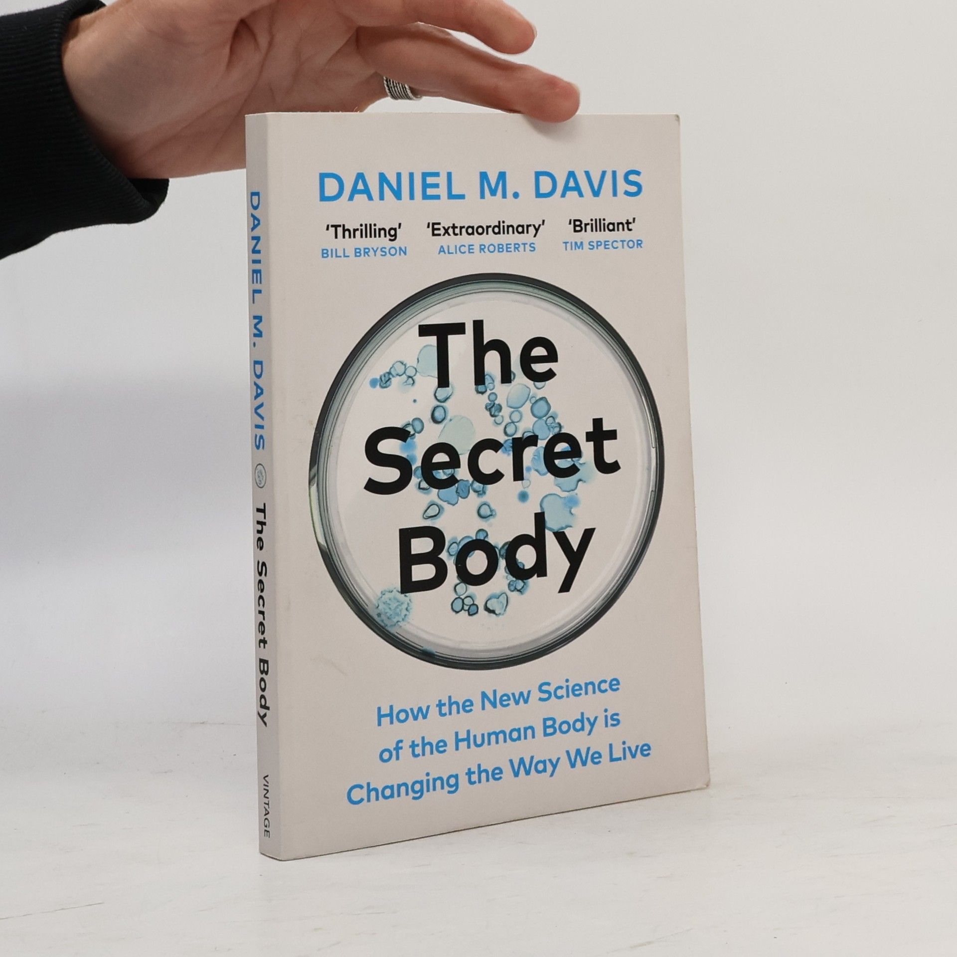 Daniel M. Davis The Secret Body