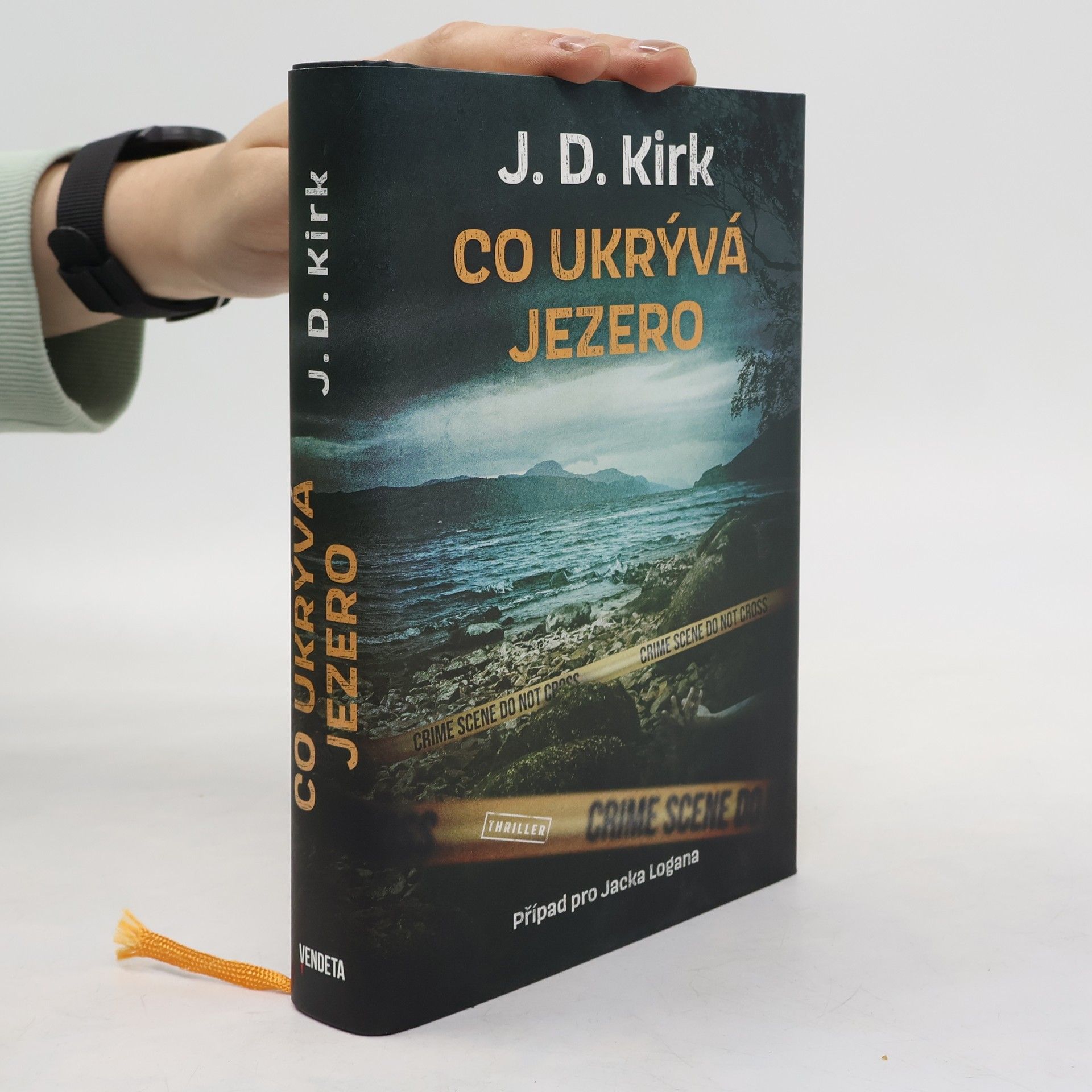 Paul Kirk Co ukrývá jezero