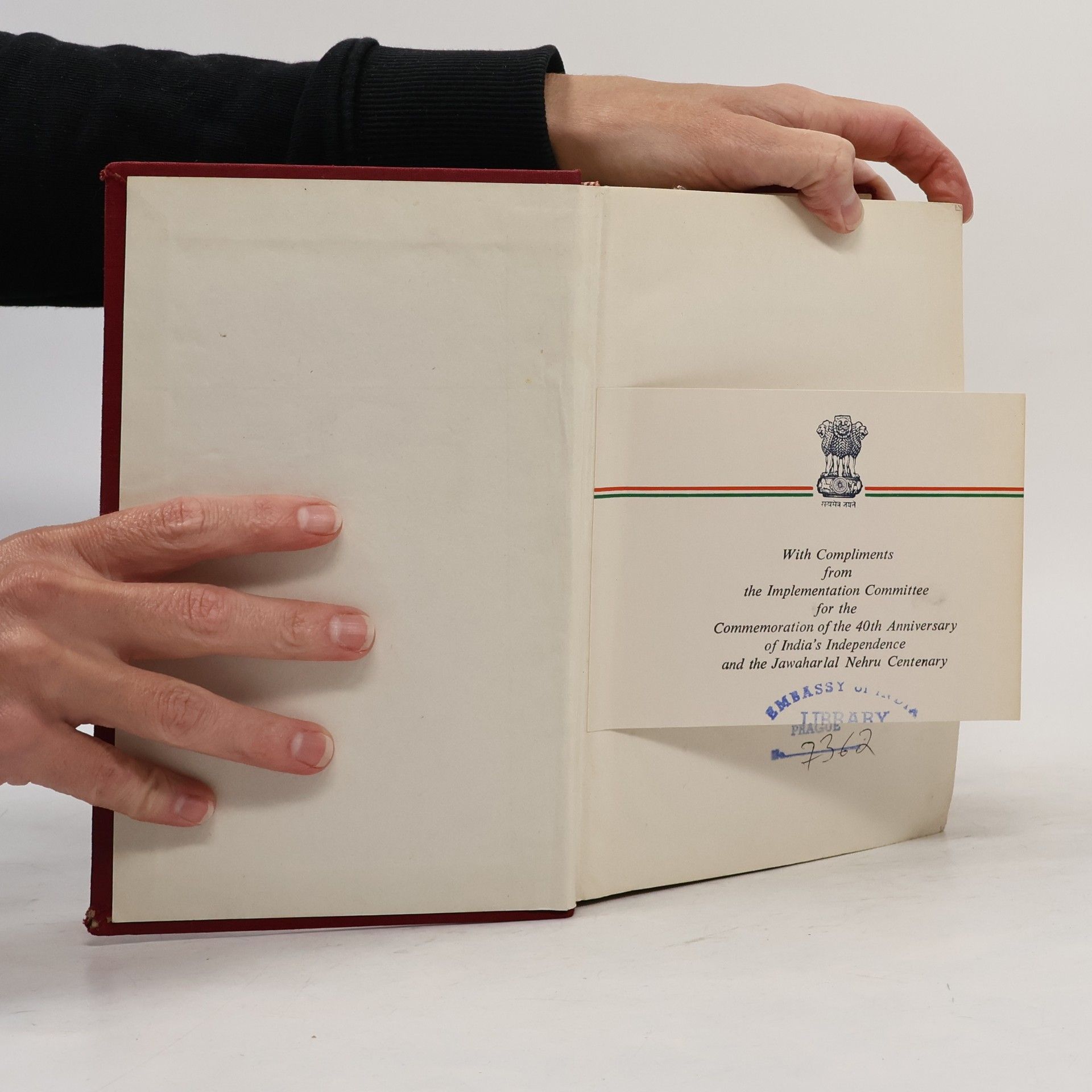 Džaváharlál Néhrú Jawaharlal Nehru. Glimpses of World History